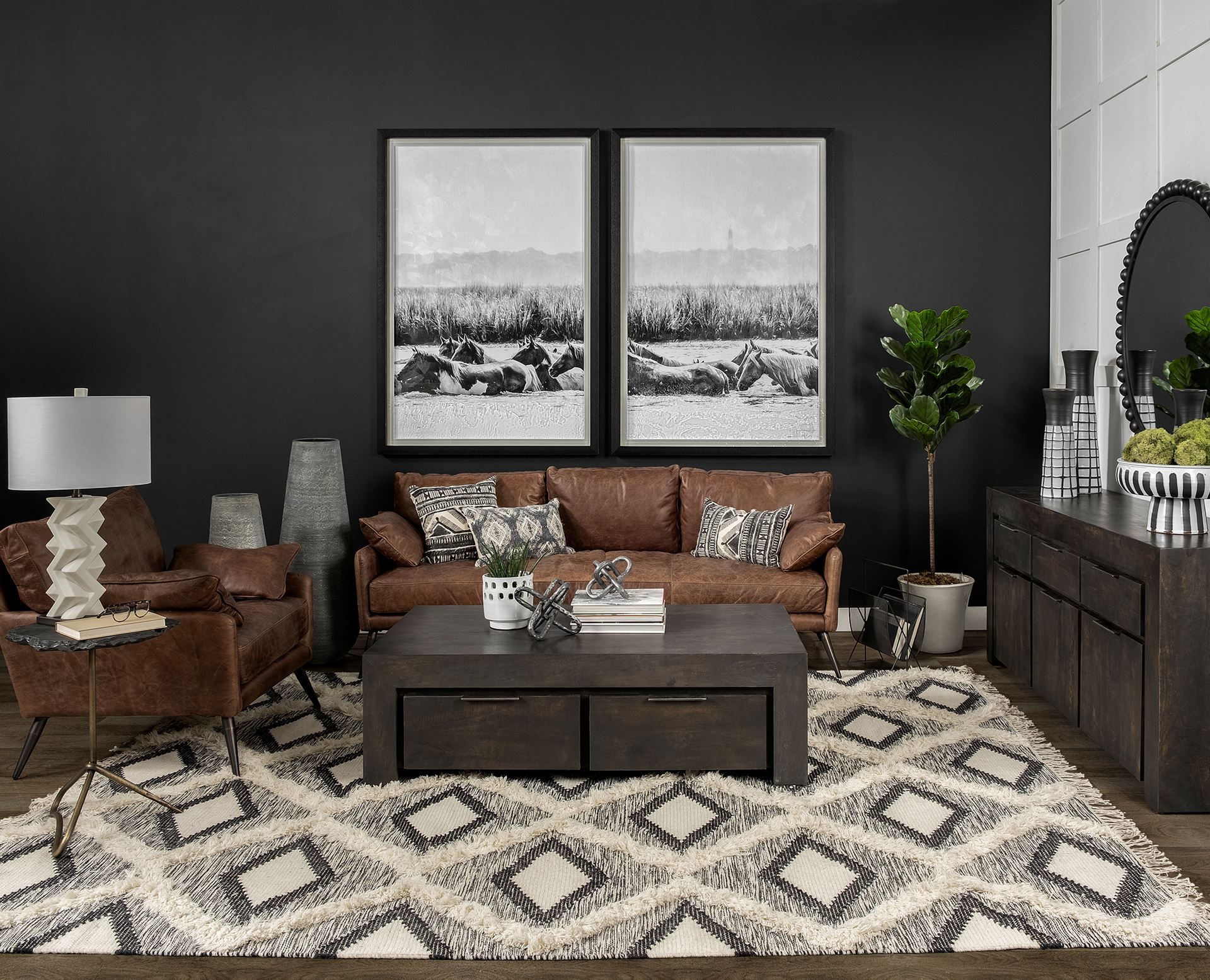 Mercana Pinera Accent Table - Black, Metal