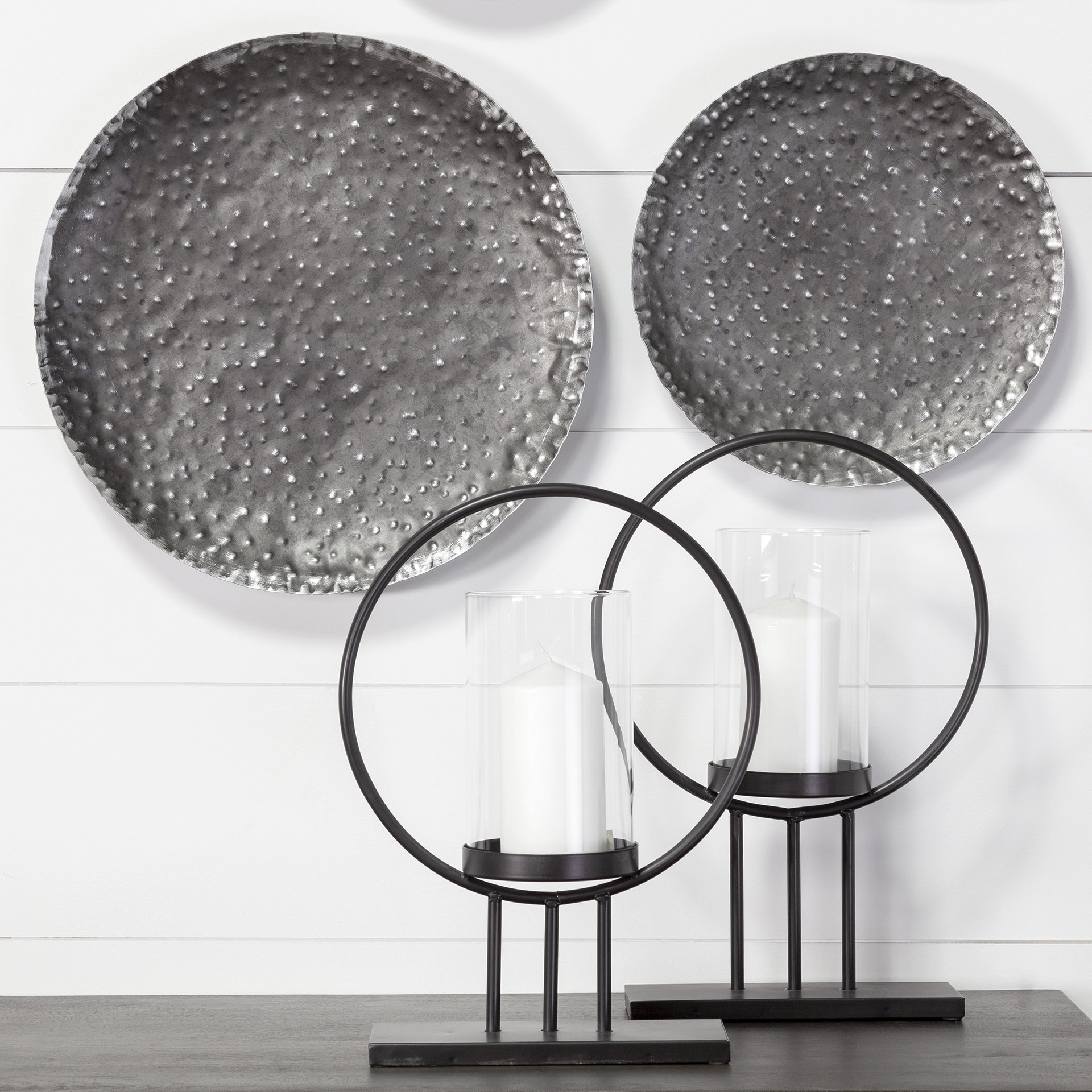 Mercana - Saturn Candle Holder in Black/White, Metal