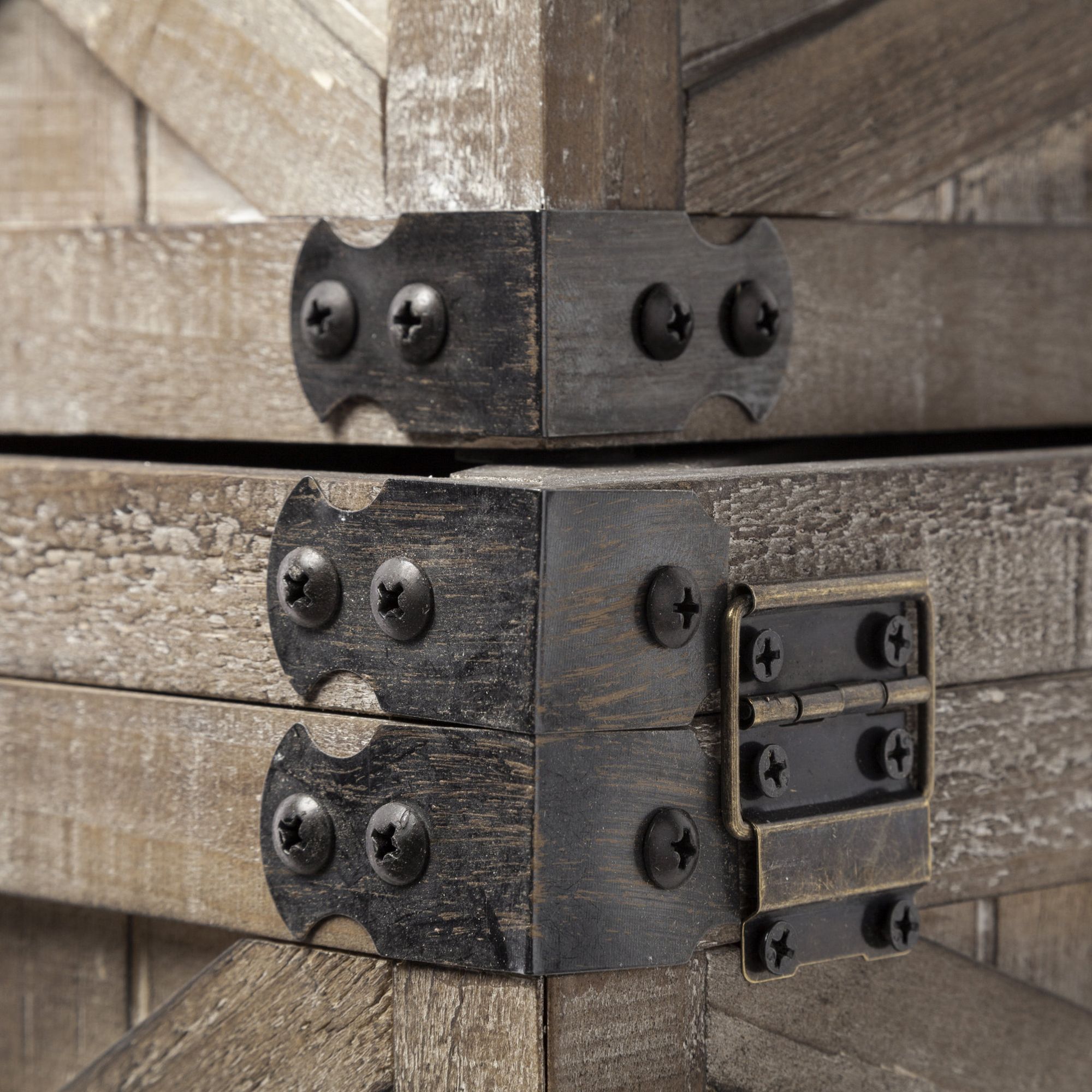 Mercana - Port Moody Brown Wooden Decorative Boxes (Set of 3)