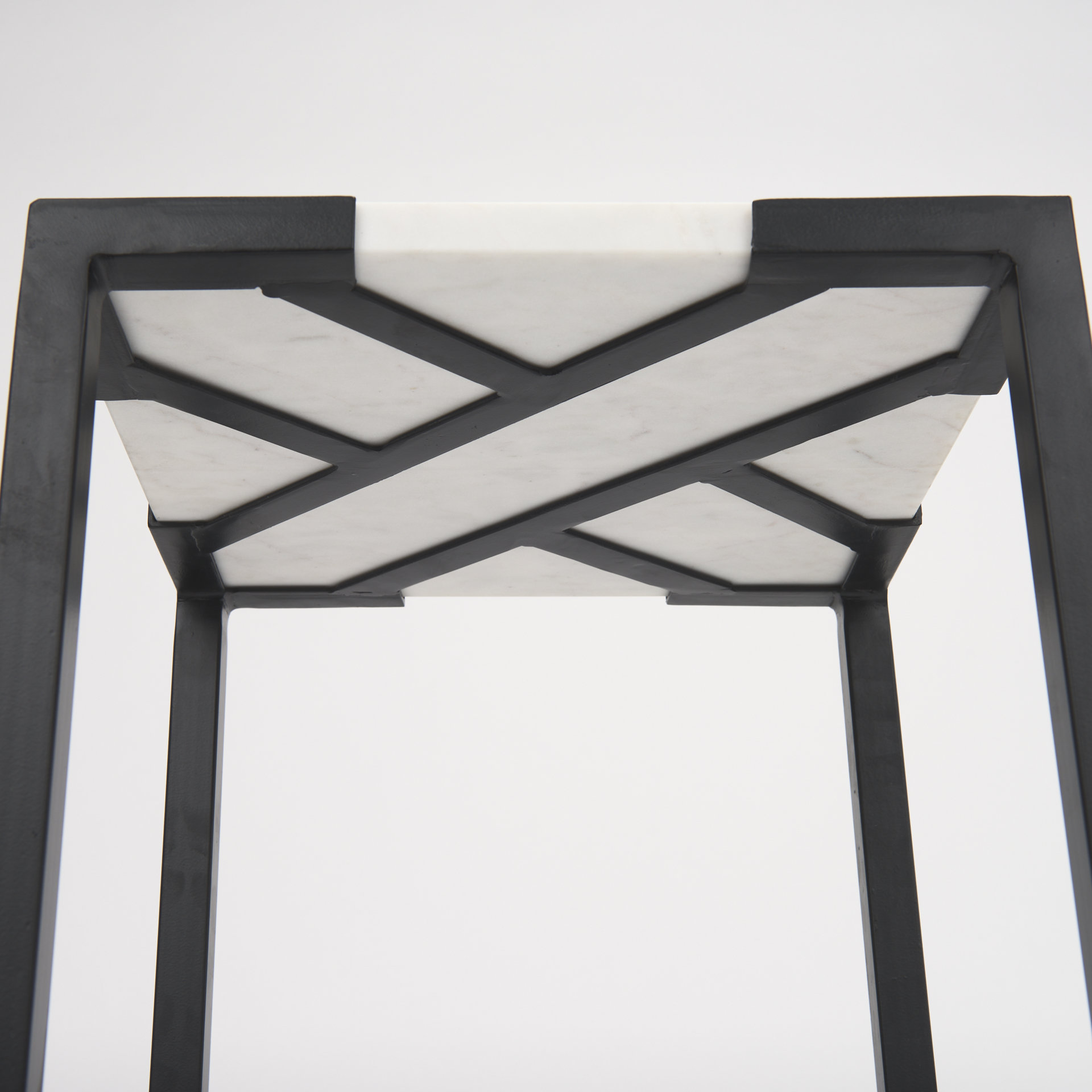 Mercana - Lucas Accent Table in Black, Metal