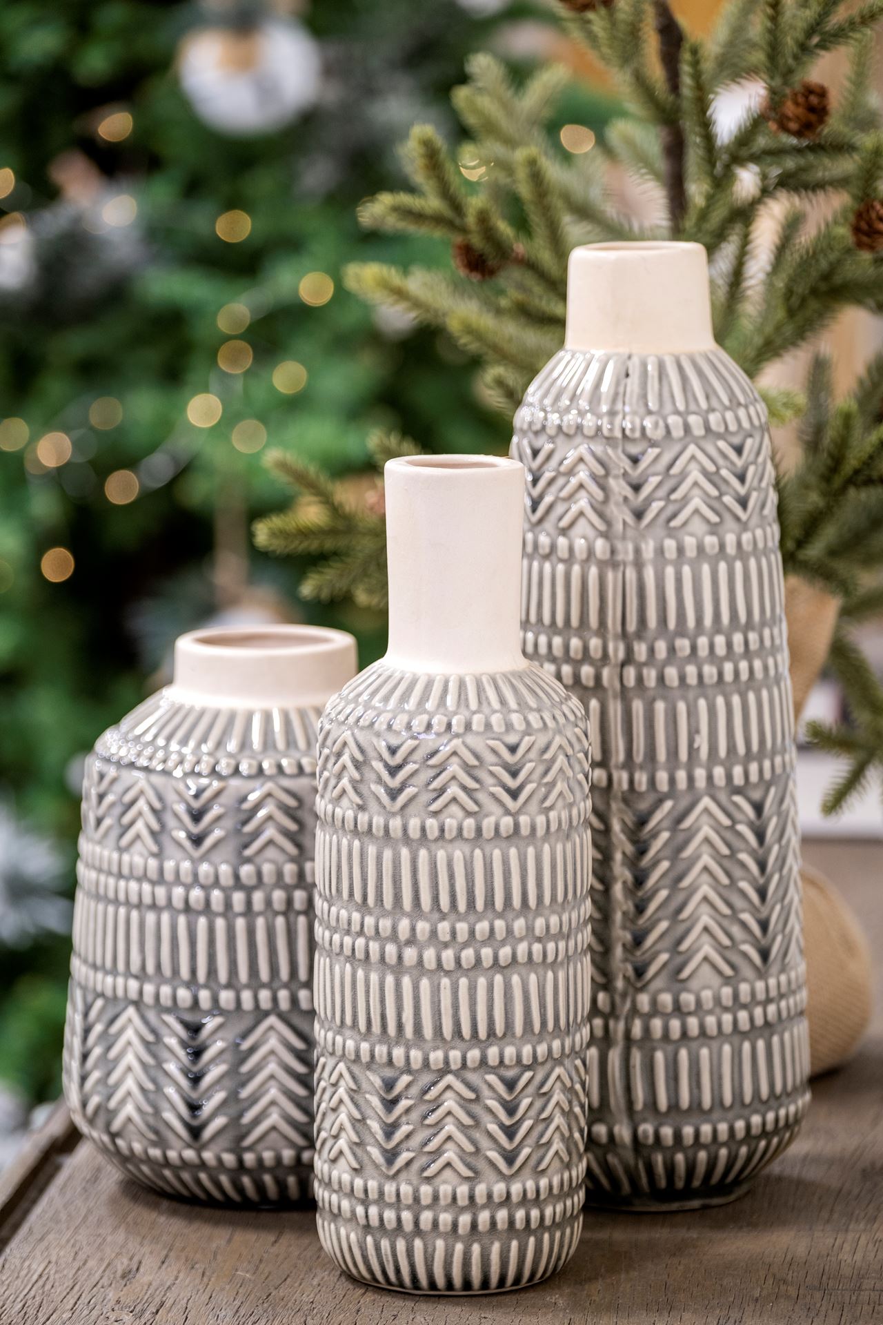 Mercana Riker Vase - Gray/Cream, H14"