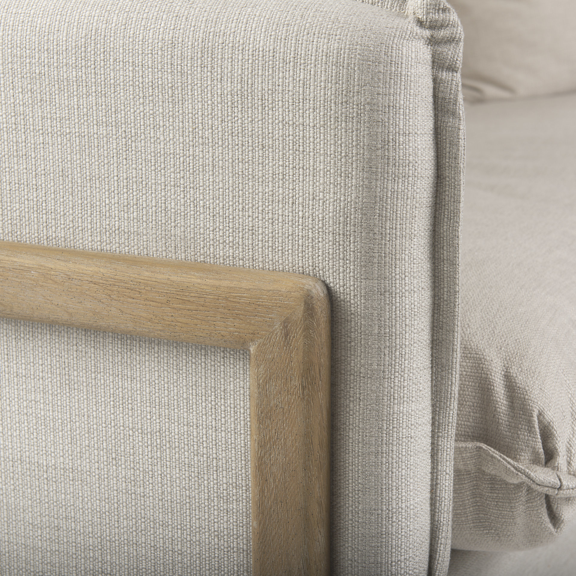 Mercana Roy Sofa - Cream, Polyester