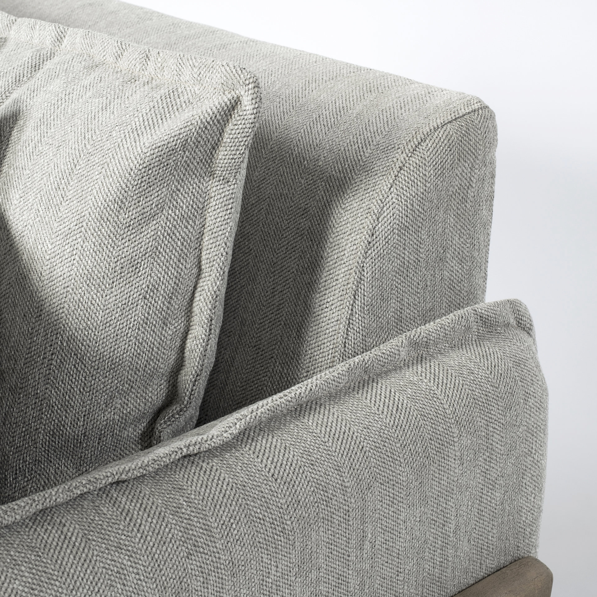 Mercana Roy Sofa - Frost Gray
