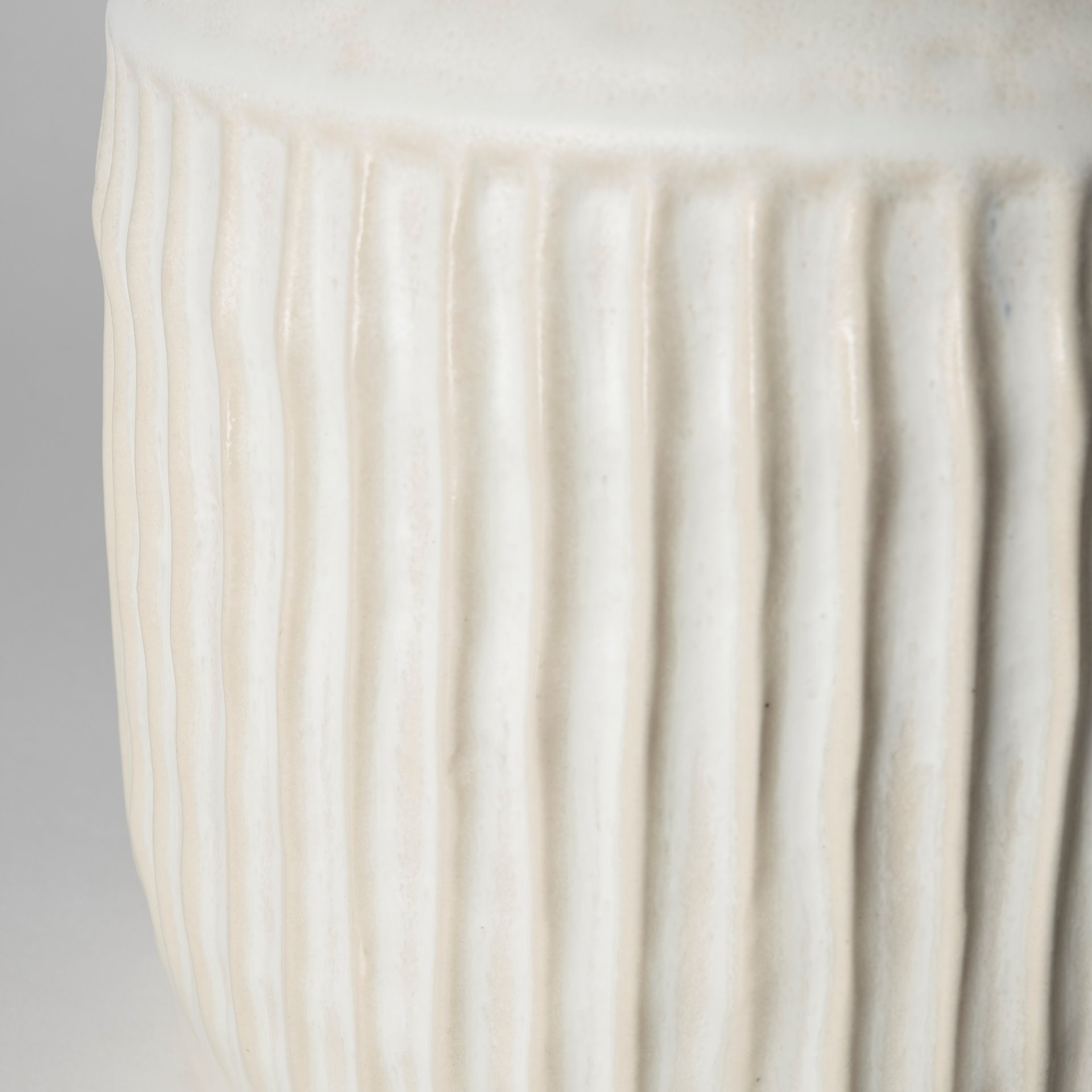 Mercana Judy Vase - Eggshell, H12"