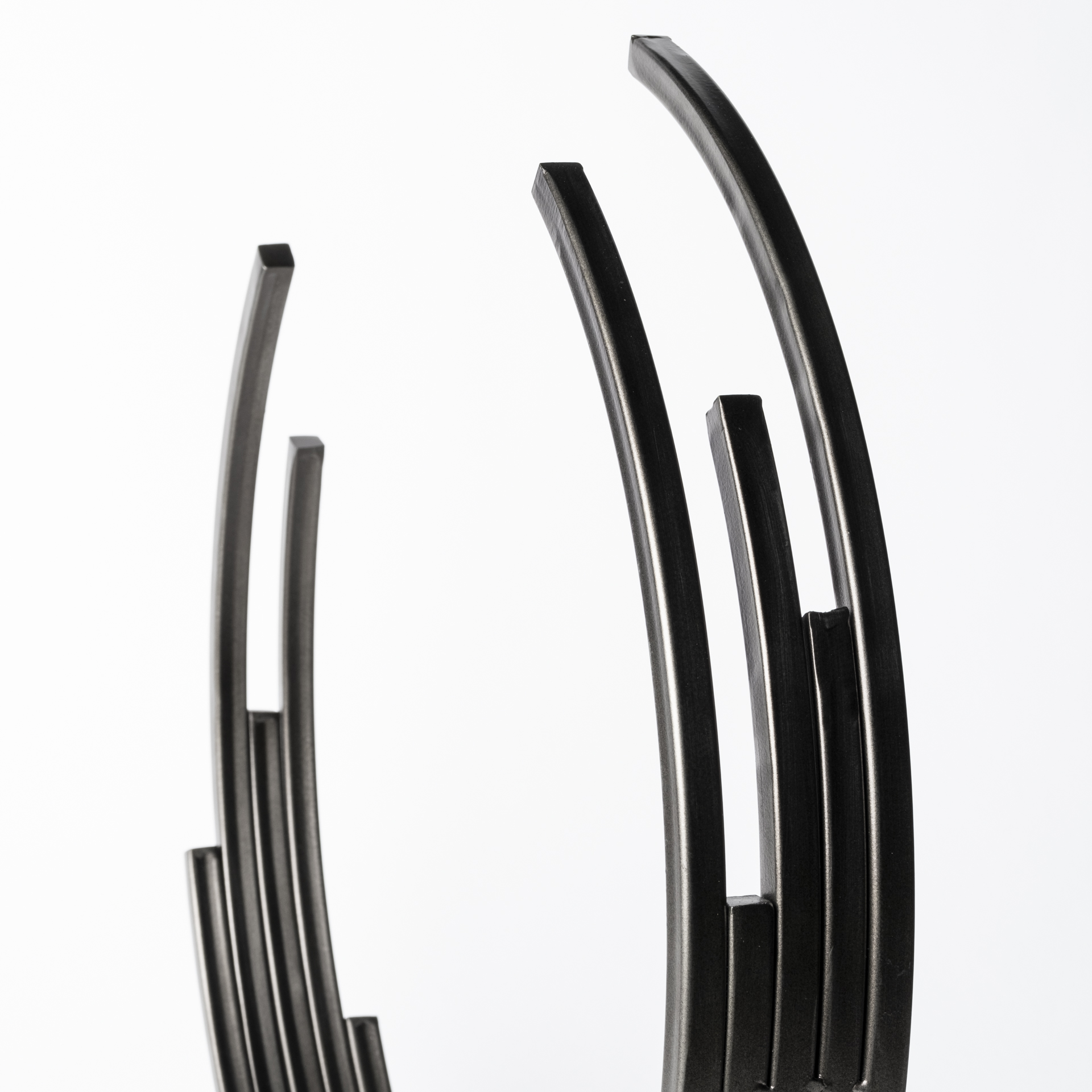Mercana - Taj Object in Black, Metal