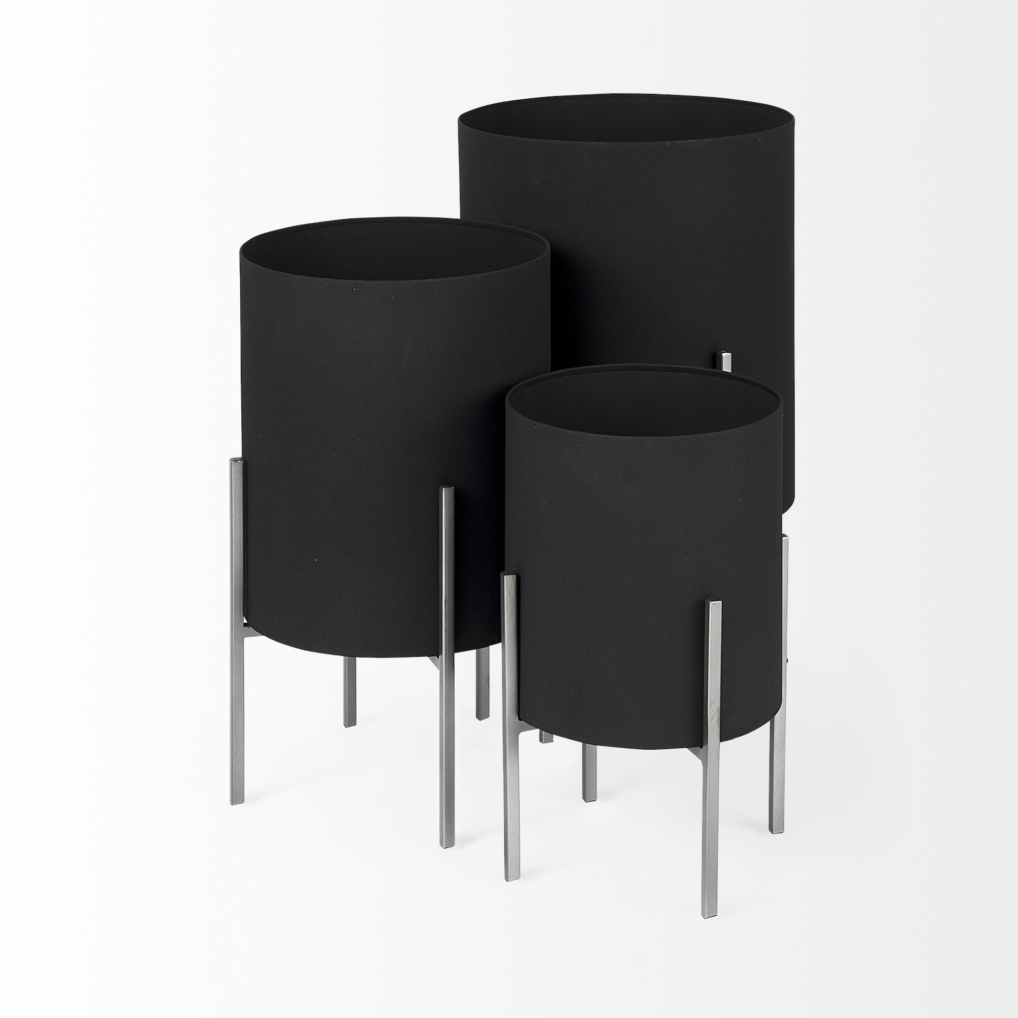 Mercana - Claypoole Black Plant Stands (Set of 3)