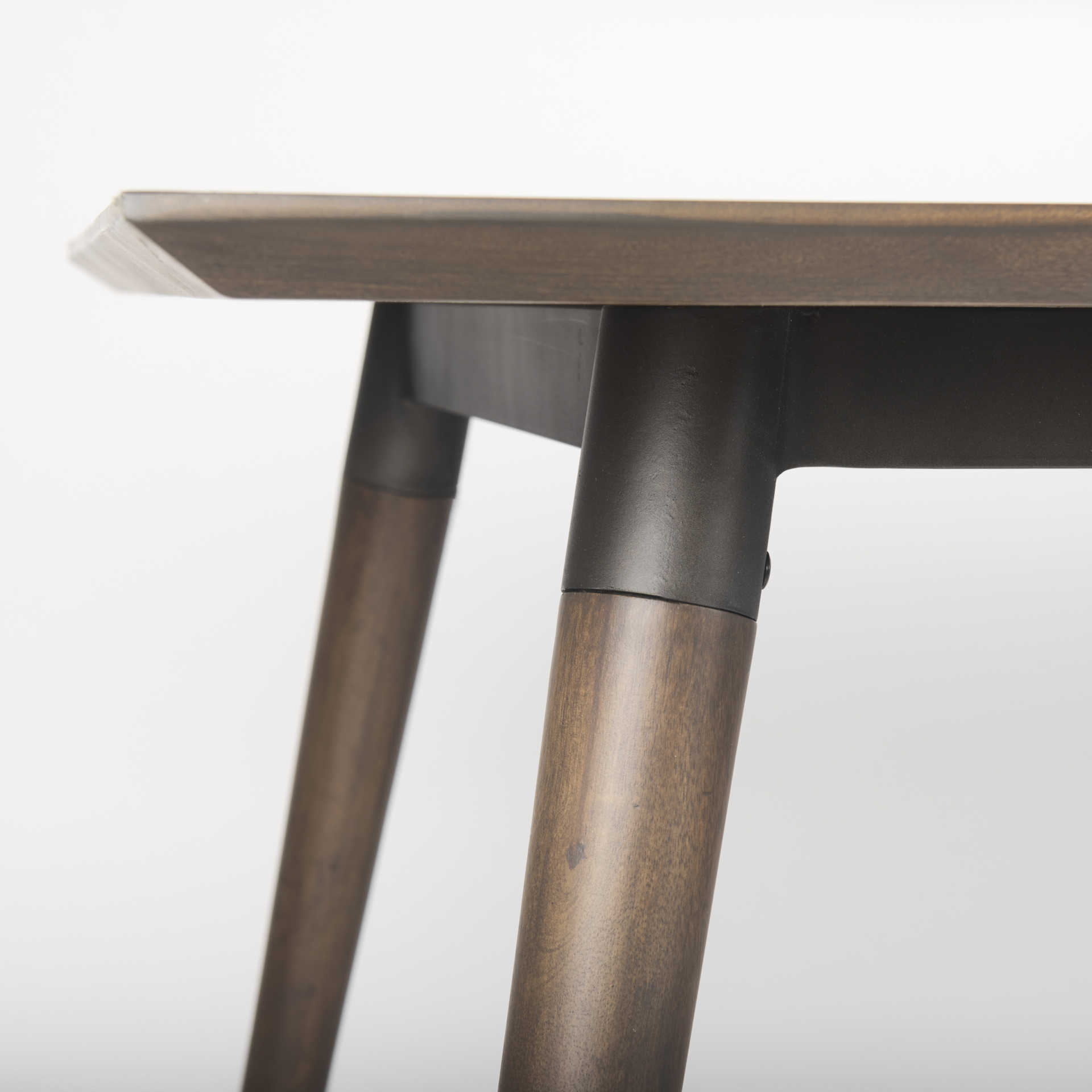 Mercana - Nicholas Dining Table in Brown, Solid Wood