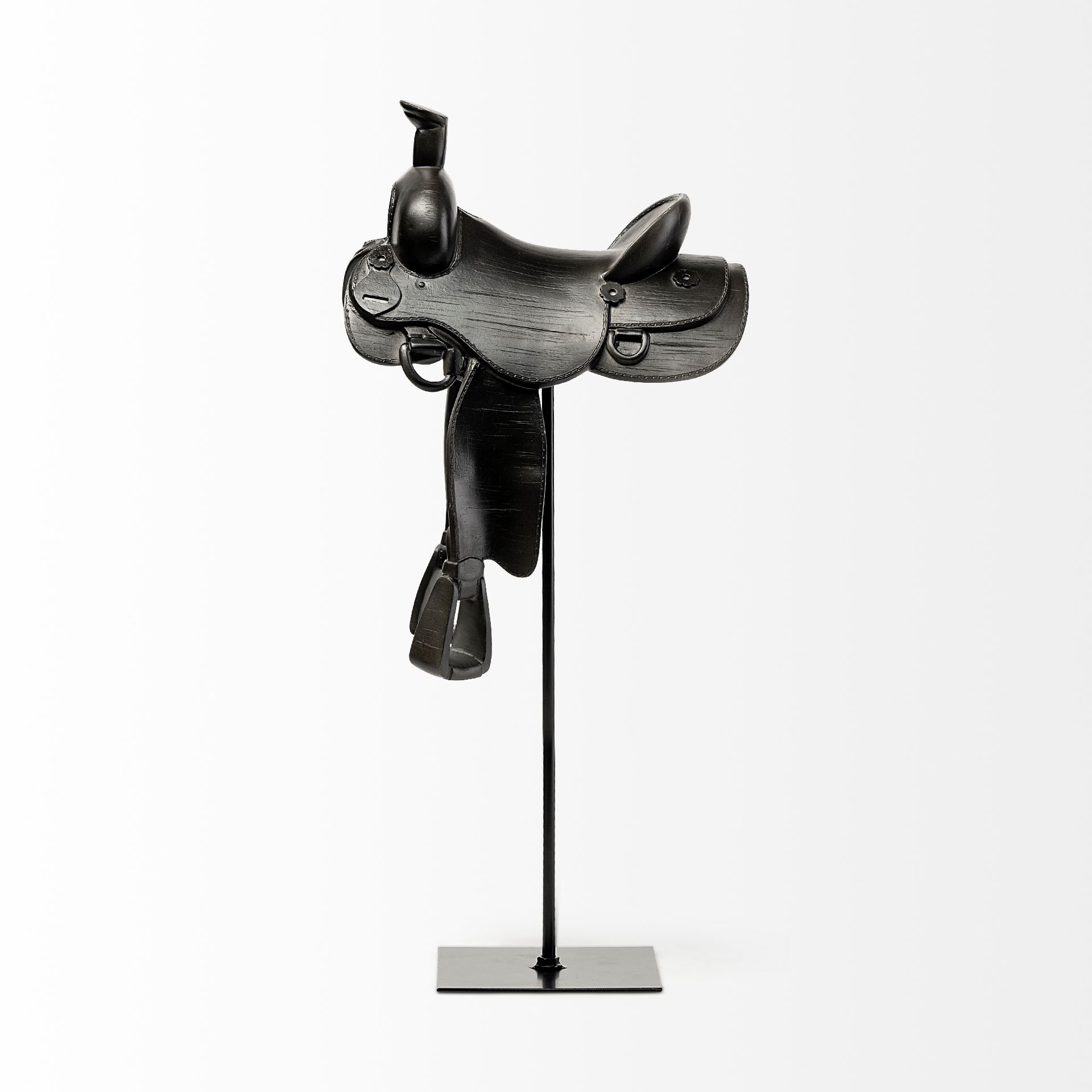 Mercana Colt Object - Black, H16"