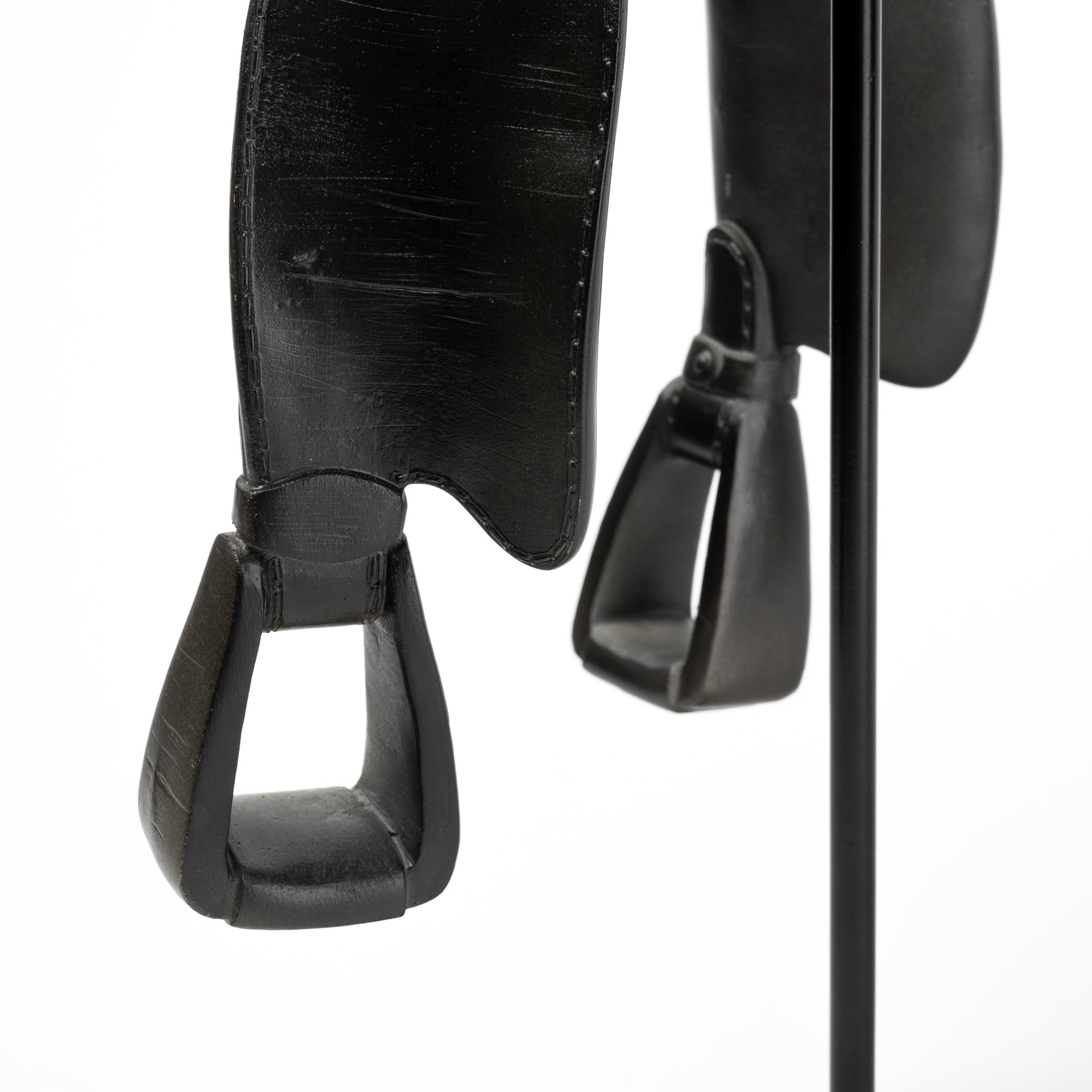 Mercana Colt Object - Black, H16"
