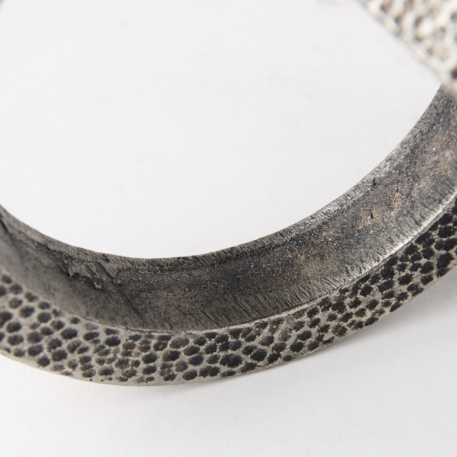 Mercana Rafiki Object - Black/Green/White, Metal