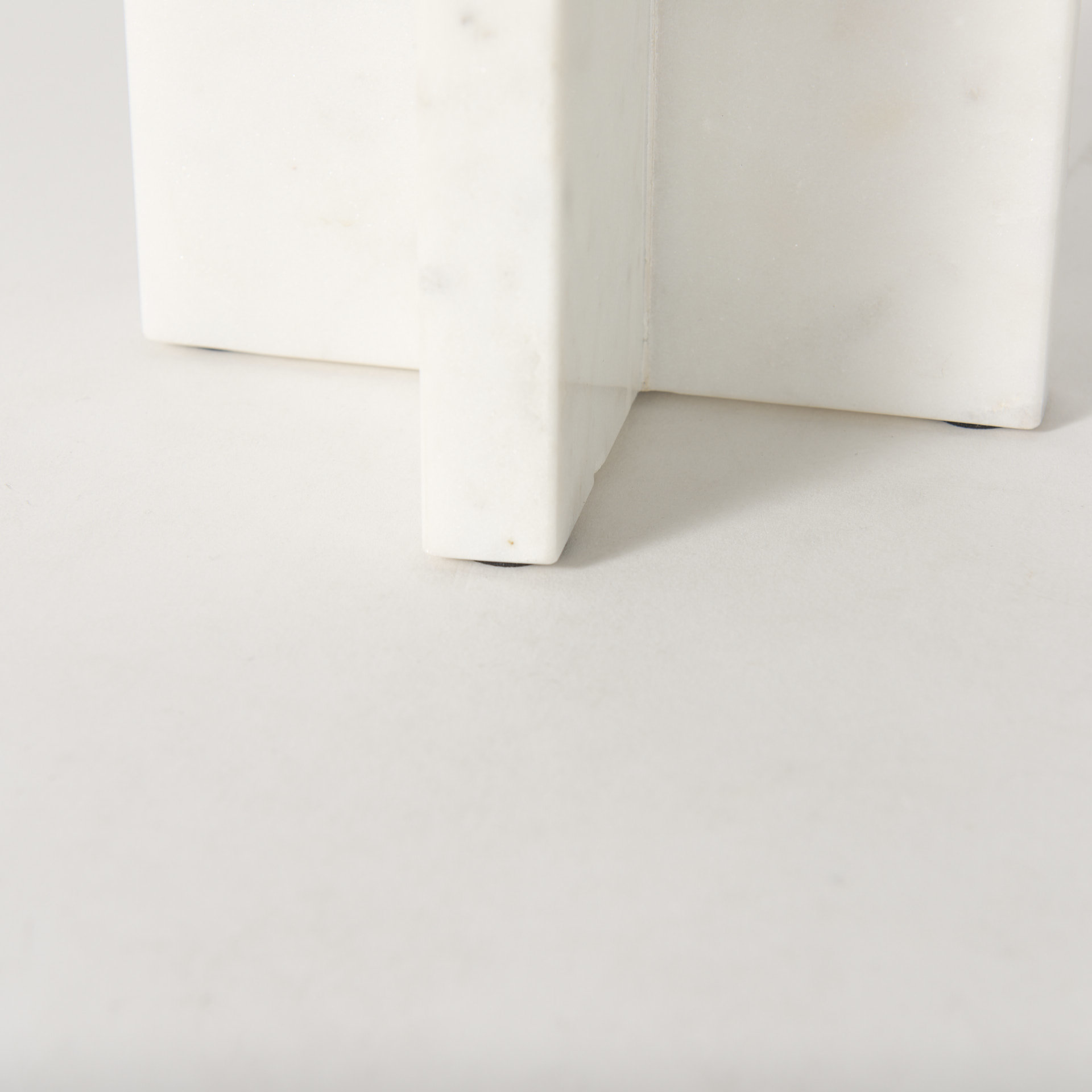 Mercana Sophia Candle Holder - White, H8"