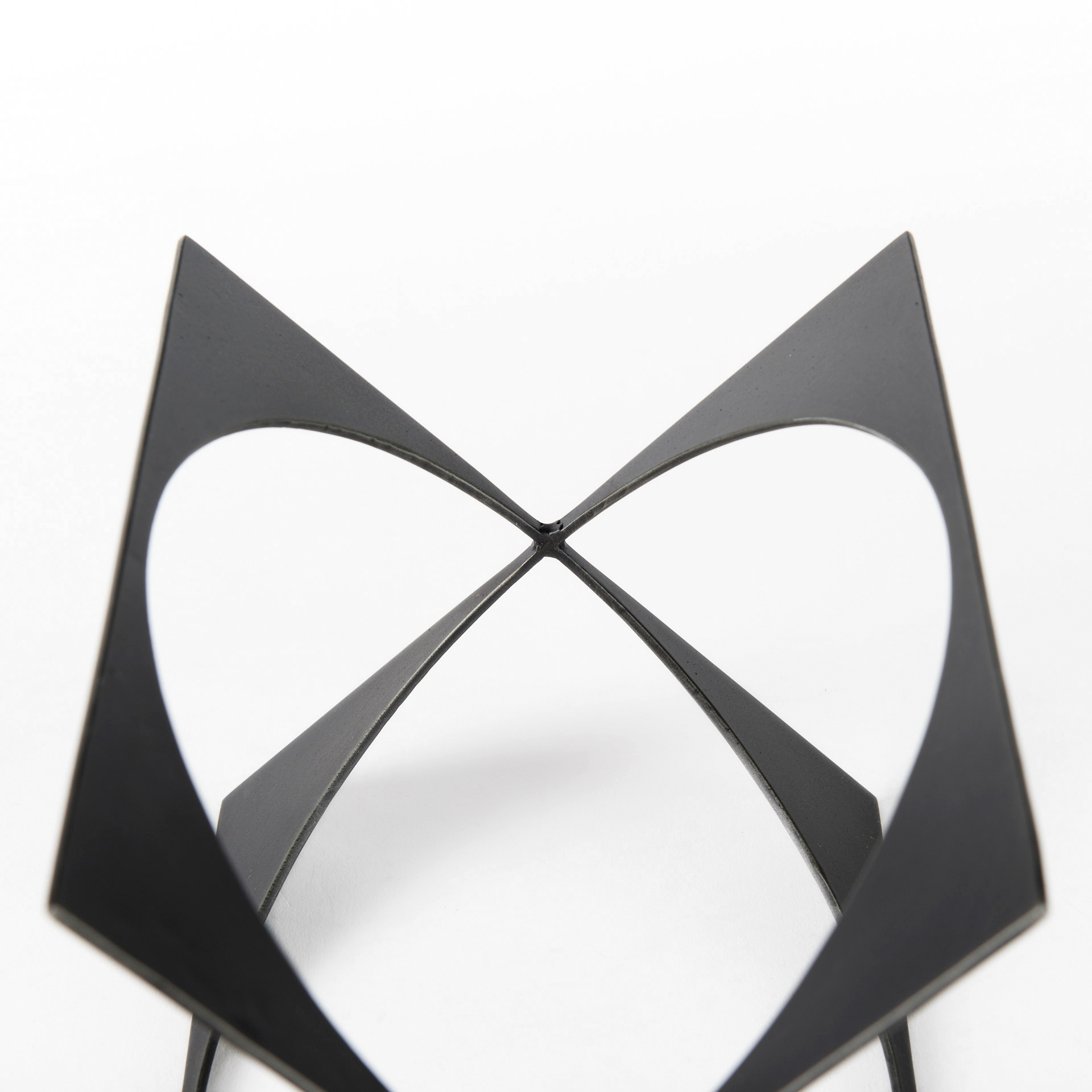 Mercana Lima Object - Gray, H10"