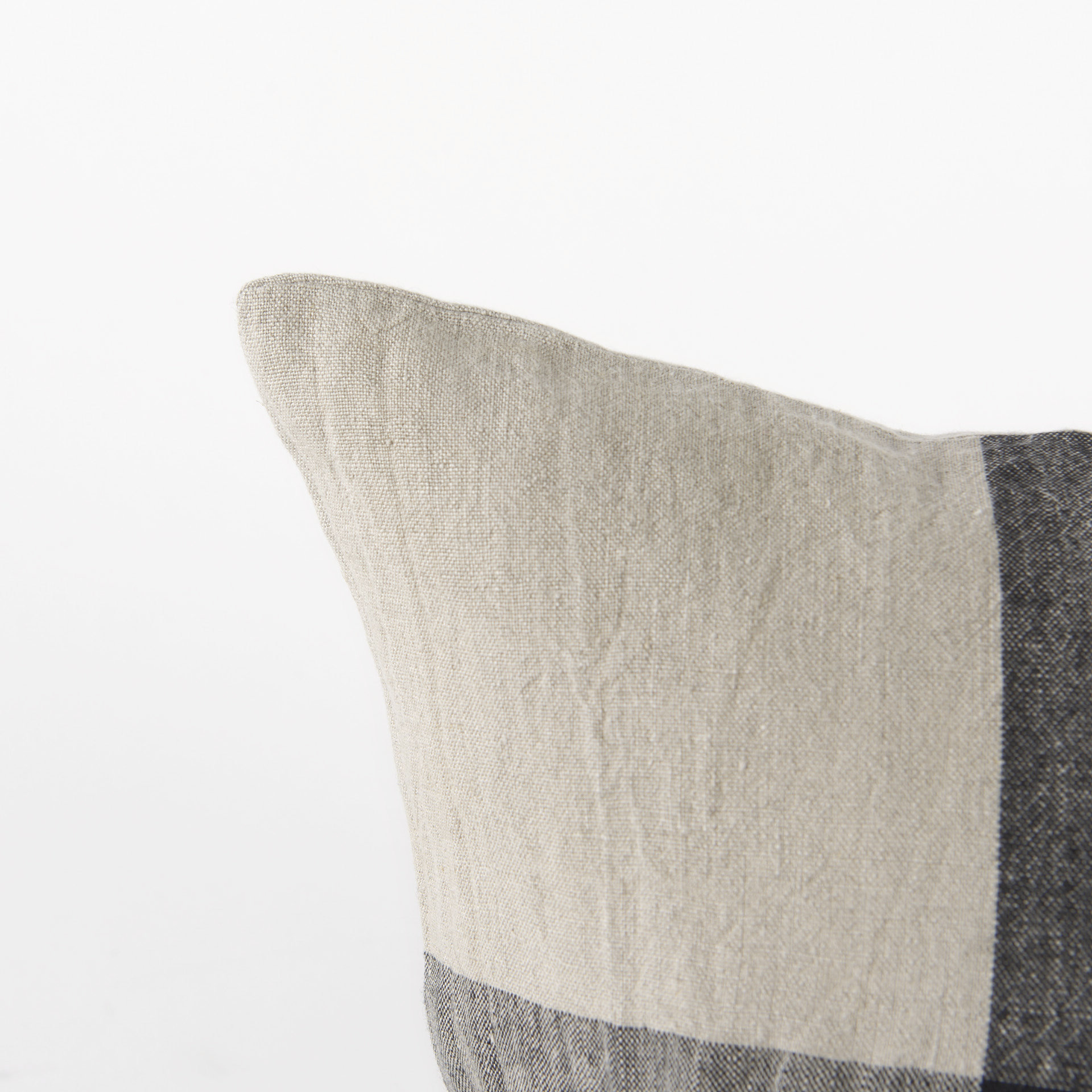 Mercana Raquel Pillow - Beige/Black, 18x18