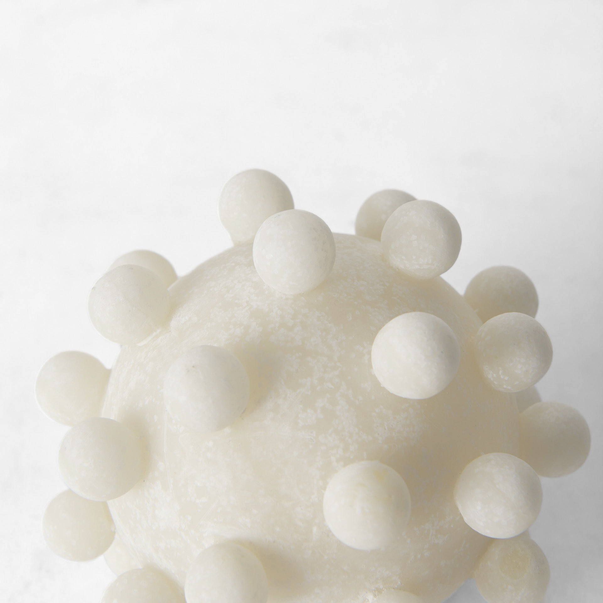 Mercana Malo Small Object - Cream, Resin
