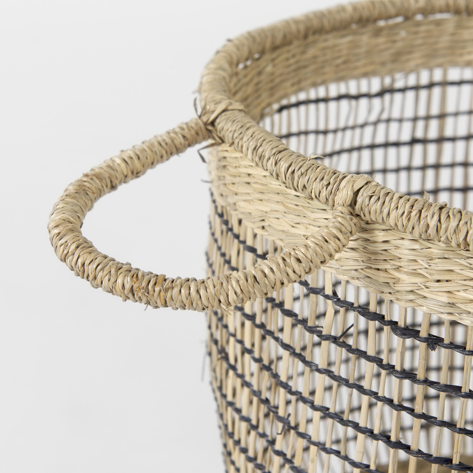 Mercana - Triopas Basket in Brown, Seagrass