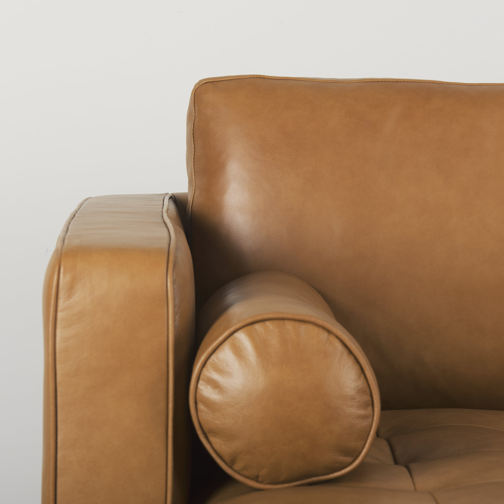 Mercana Svend Right Chaise Sectional  - Tan, Leather