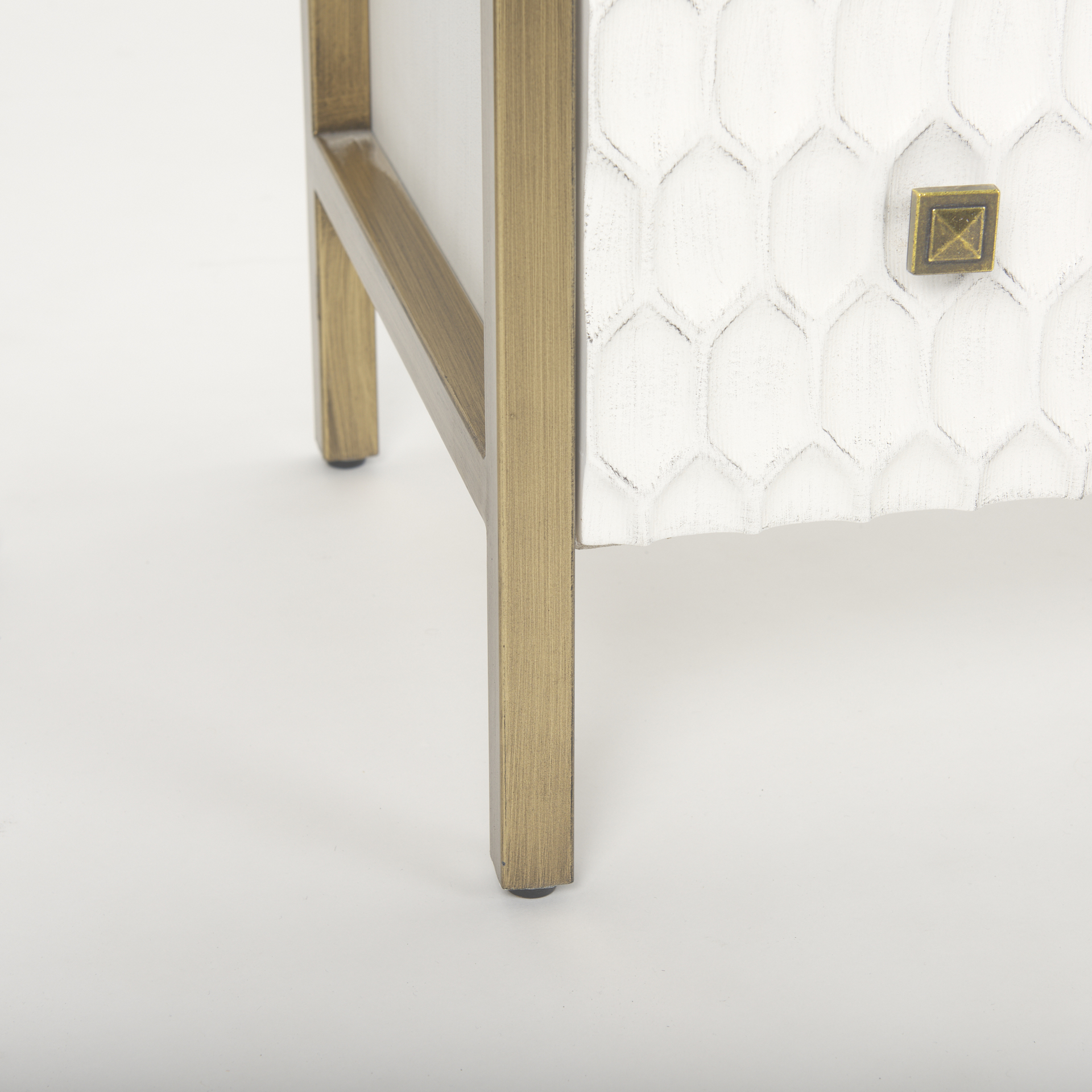 Mercana Savannah Sideboard - White/Gold, Manufactured Wood