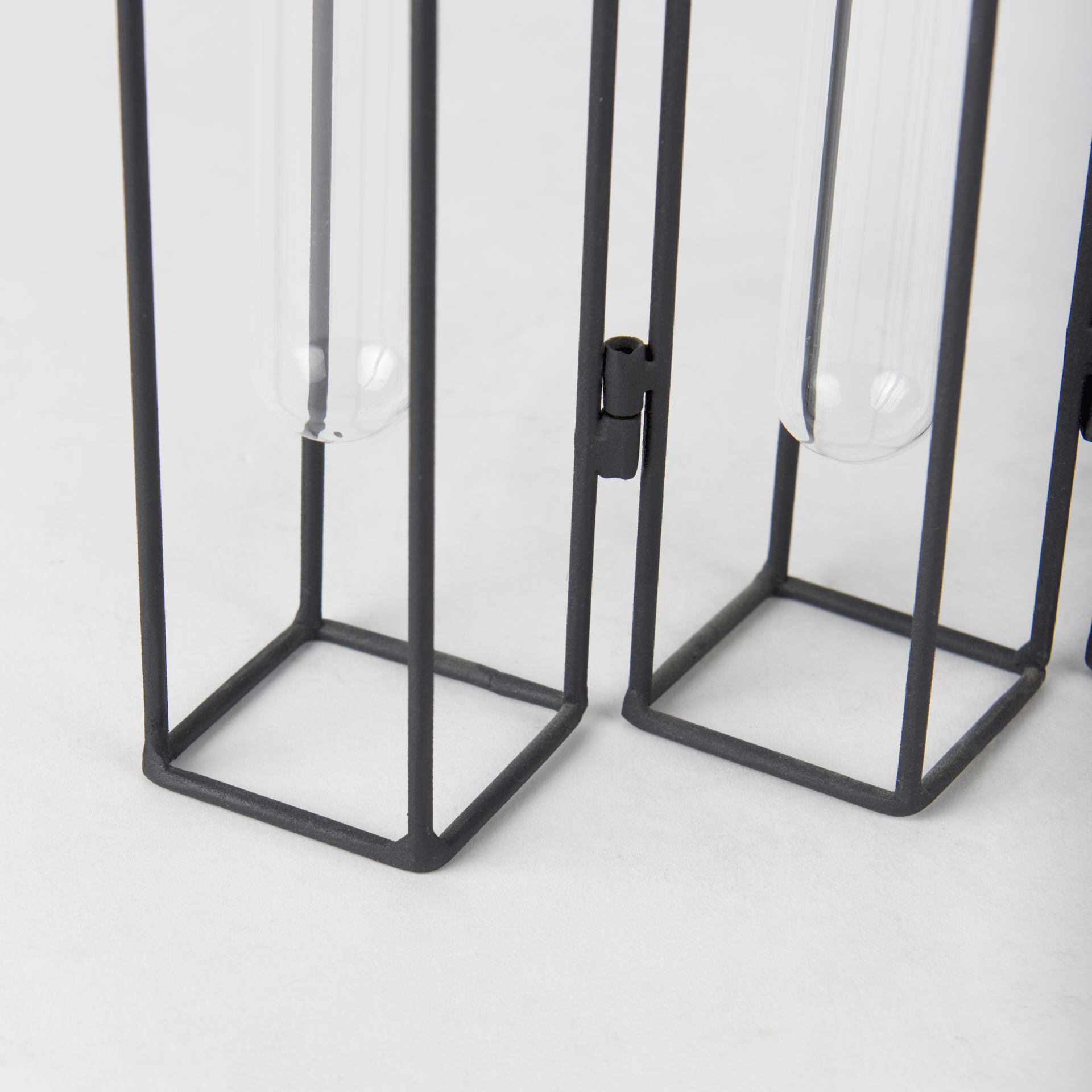 Mercana - Mila Object in Black, Metal