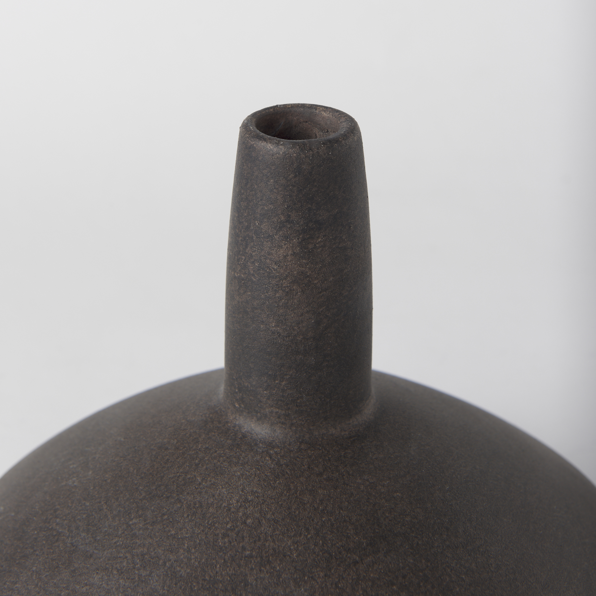 Mercana Rylee Vase - Dark Brown, H7"