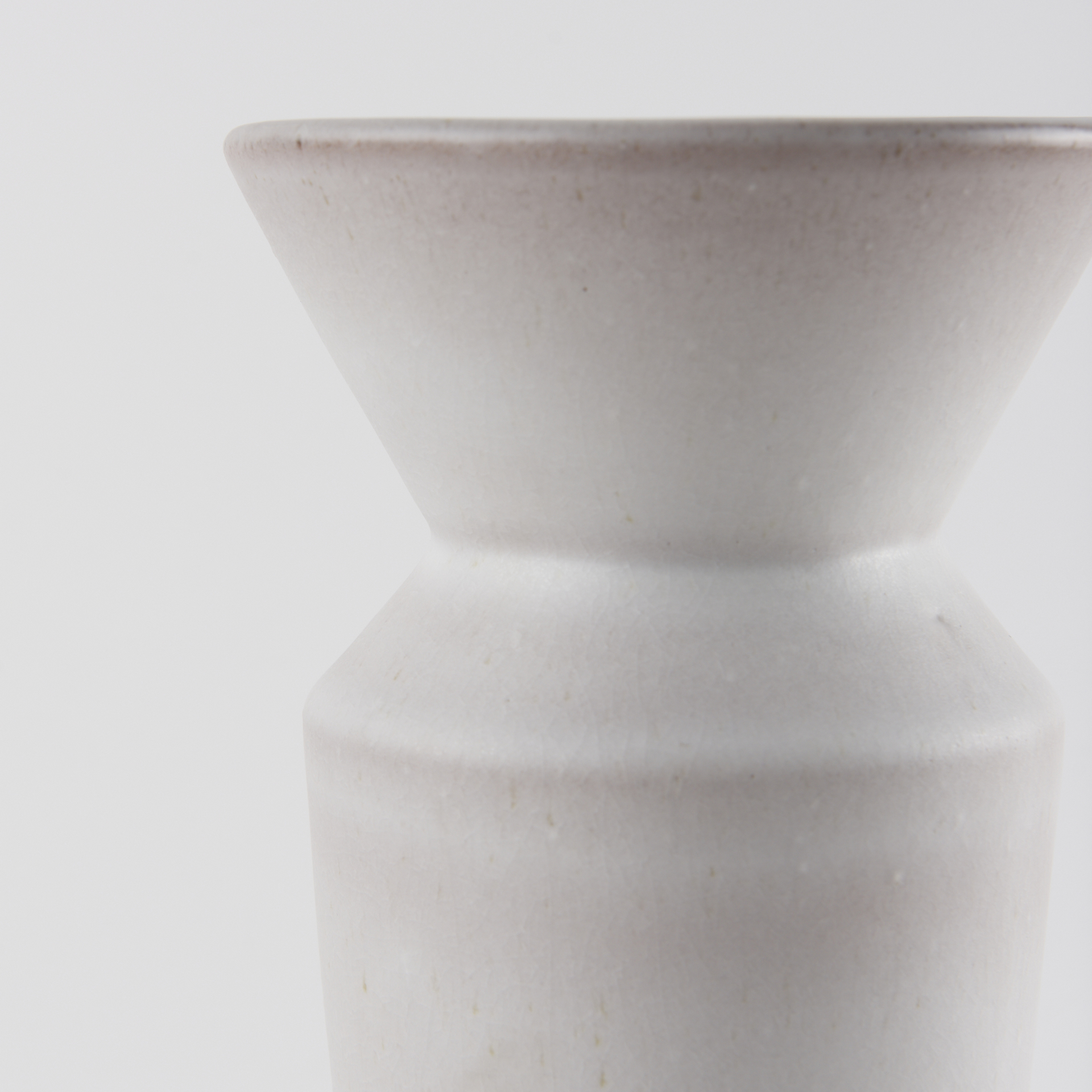 Mercana - Esme Vase in Cream, Ceramic