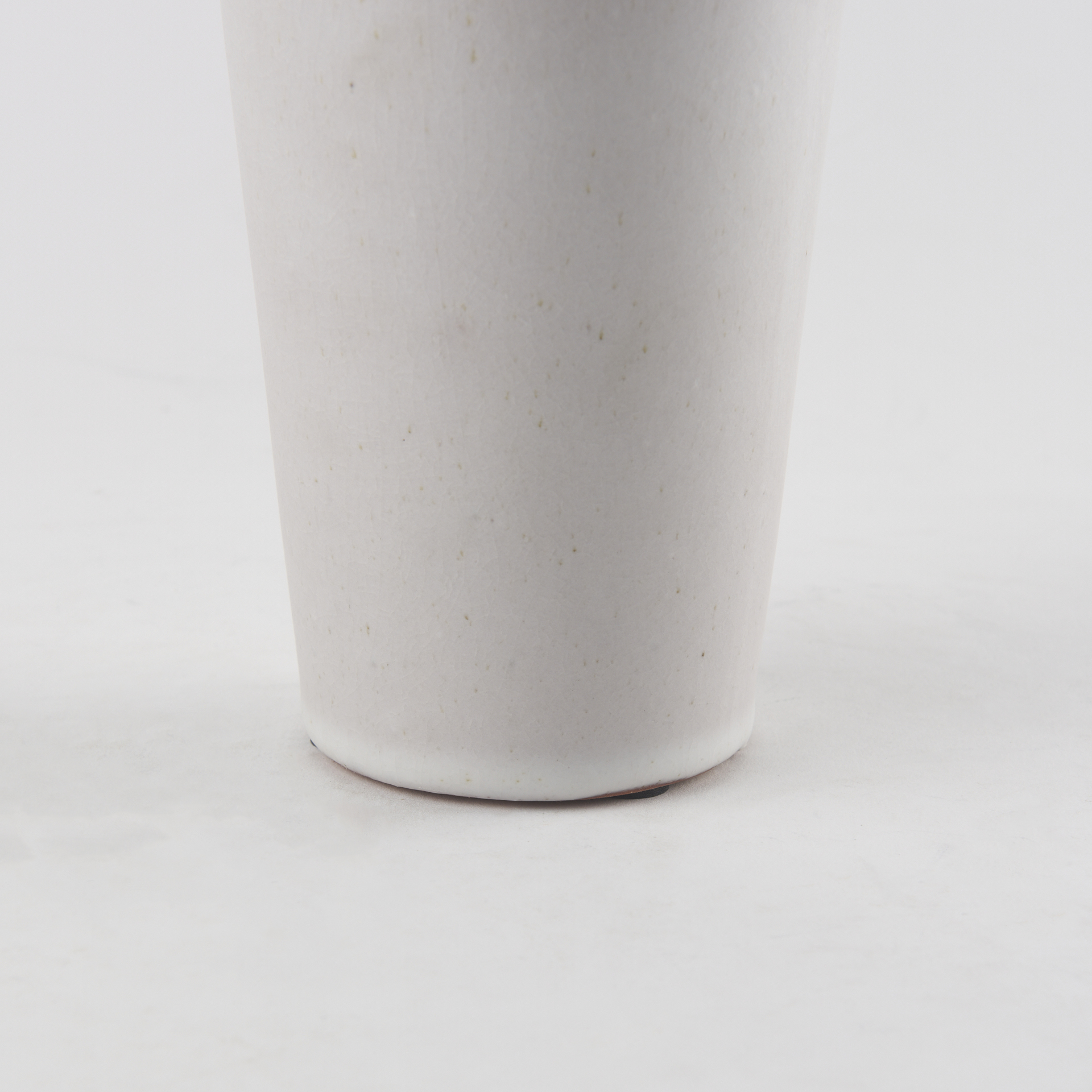 Mercana - Esme Vase in Cream, Ceramic