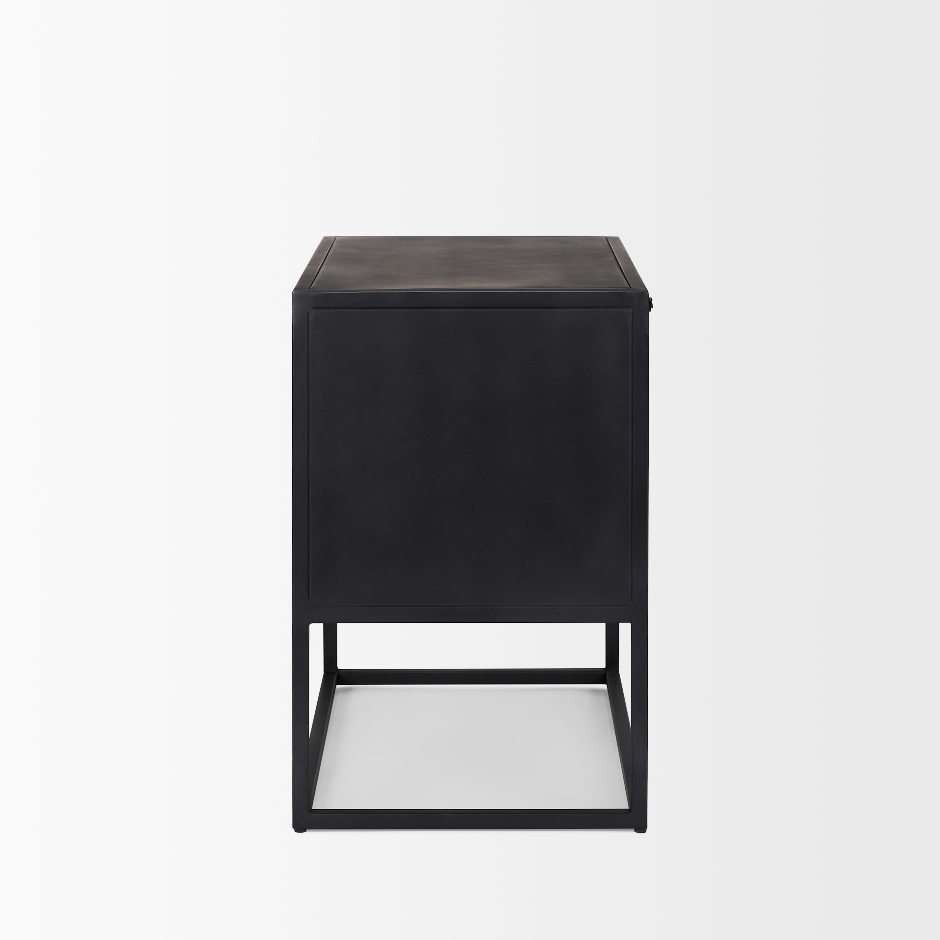 Mercana - Sloan End Table in Black, Metal