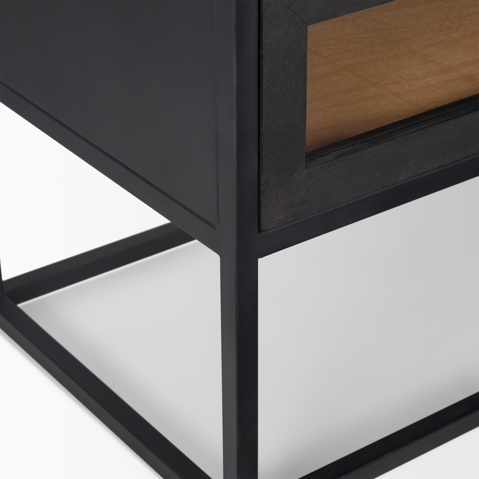 Mercana - Sloan End Table in Black, Metal