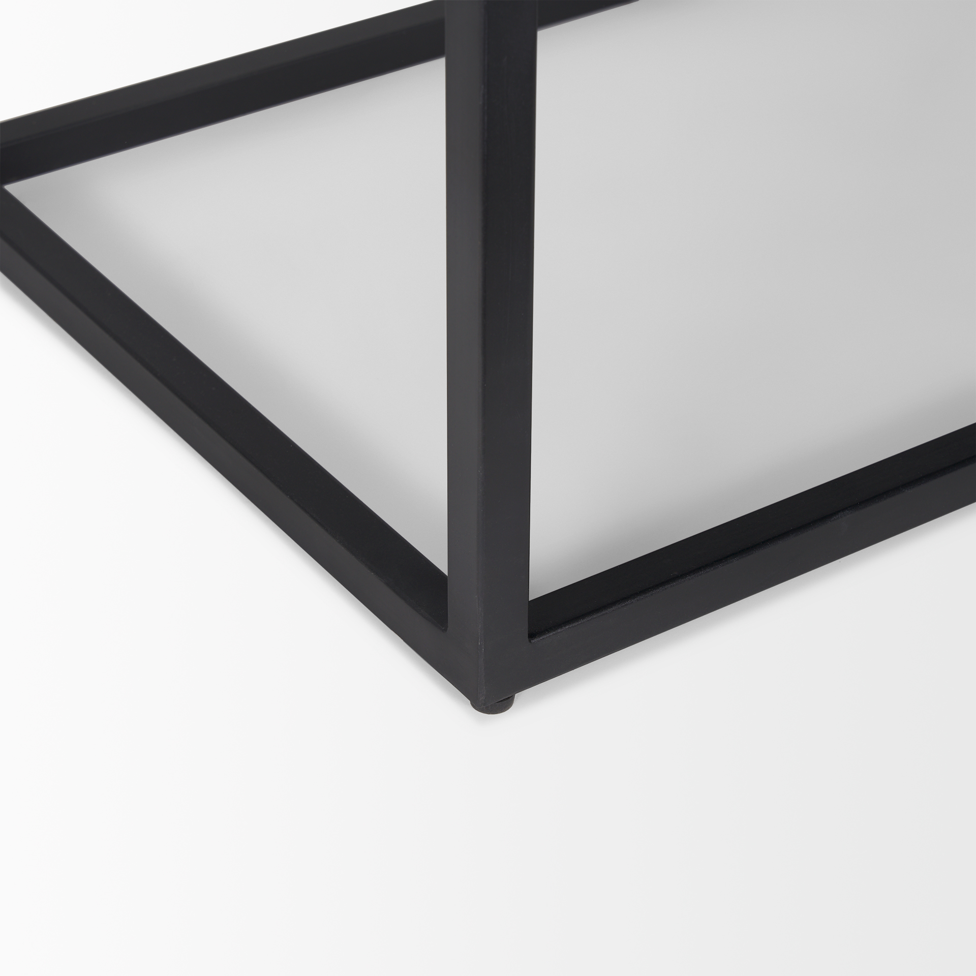 Mercana - Sloan End Table in Black, Metal