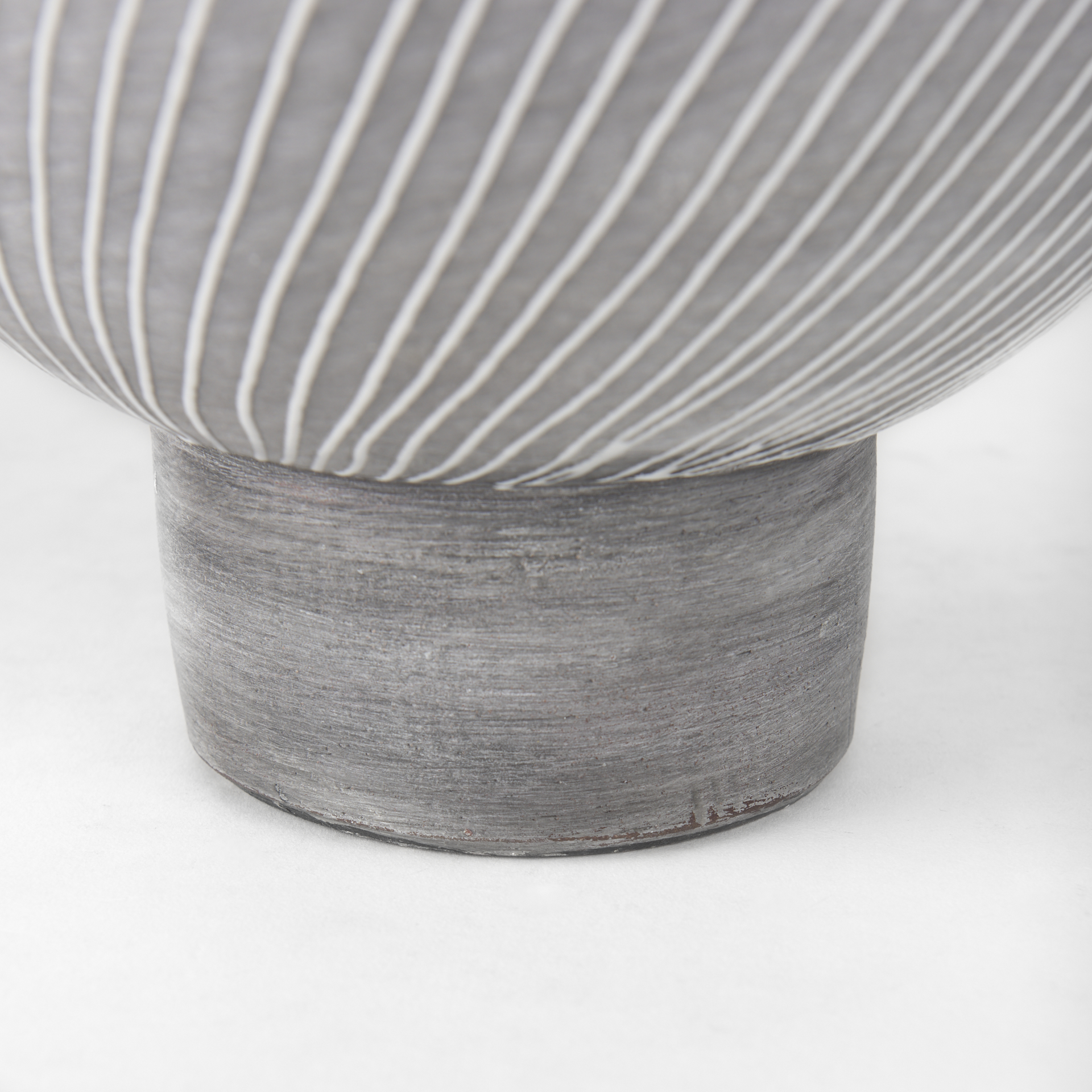 Mercana Blume Medium Vase - Gray, Ceramic