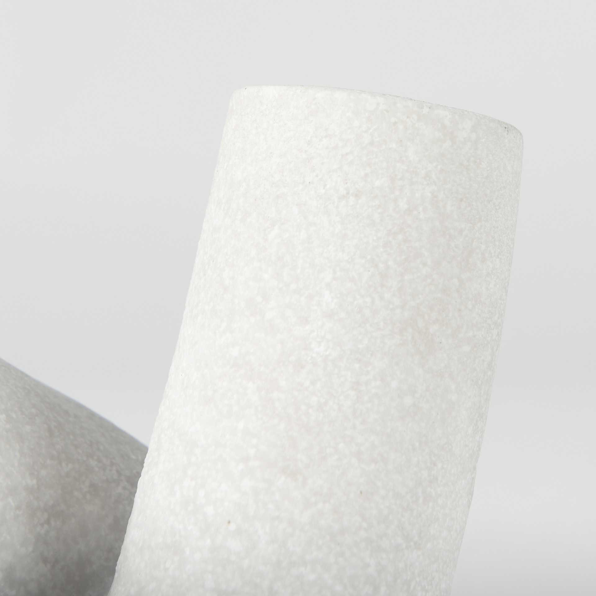 Mercana Otto Small Object - White, Resin
