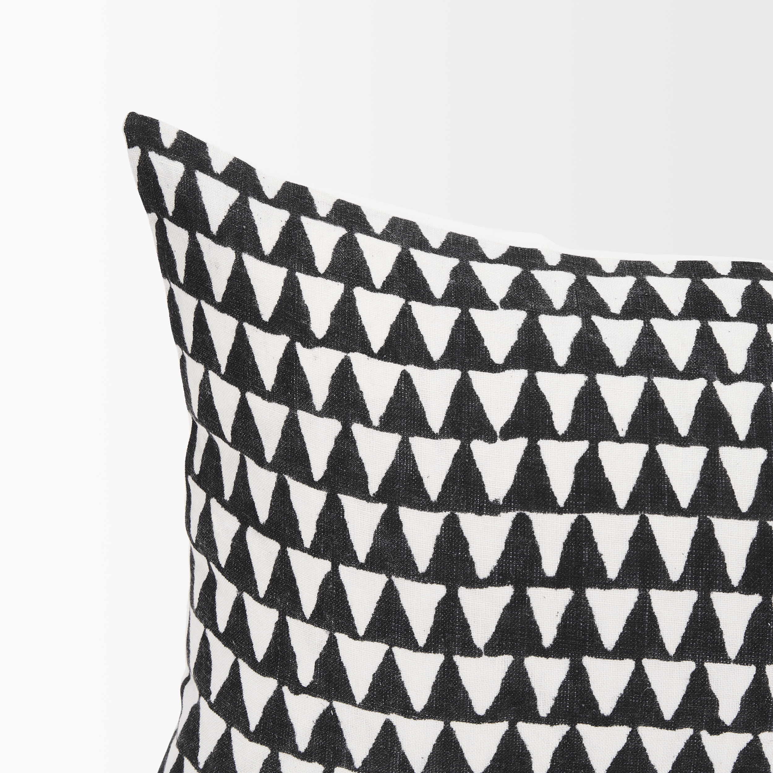 Mercana Jolie Pillow Cover - Cream/Black, 14x26