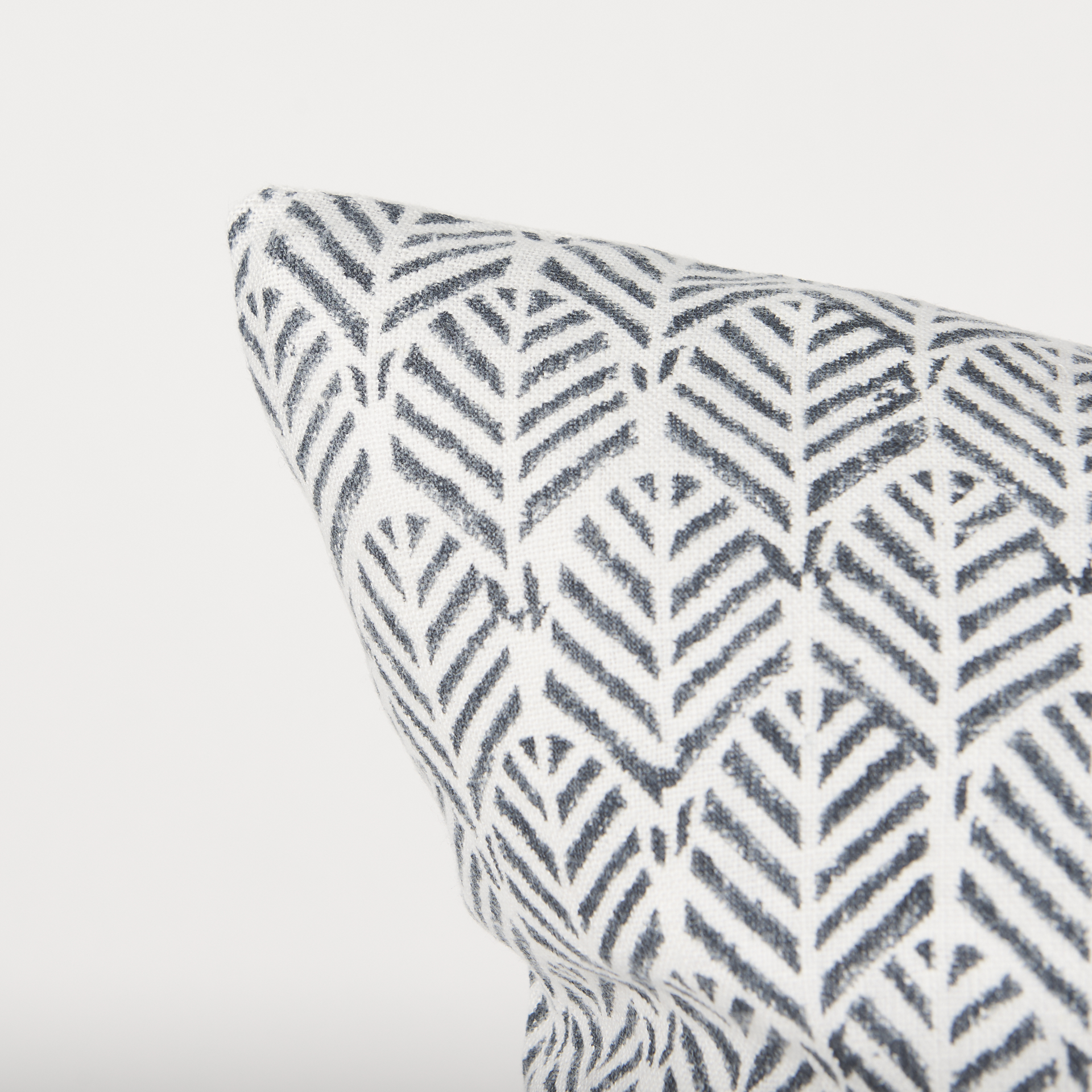 Mercana Jenelle Pillow Cover - Cream/Slate, 22x22