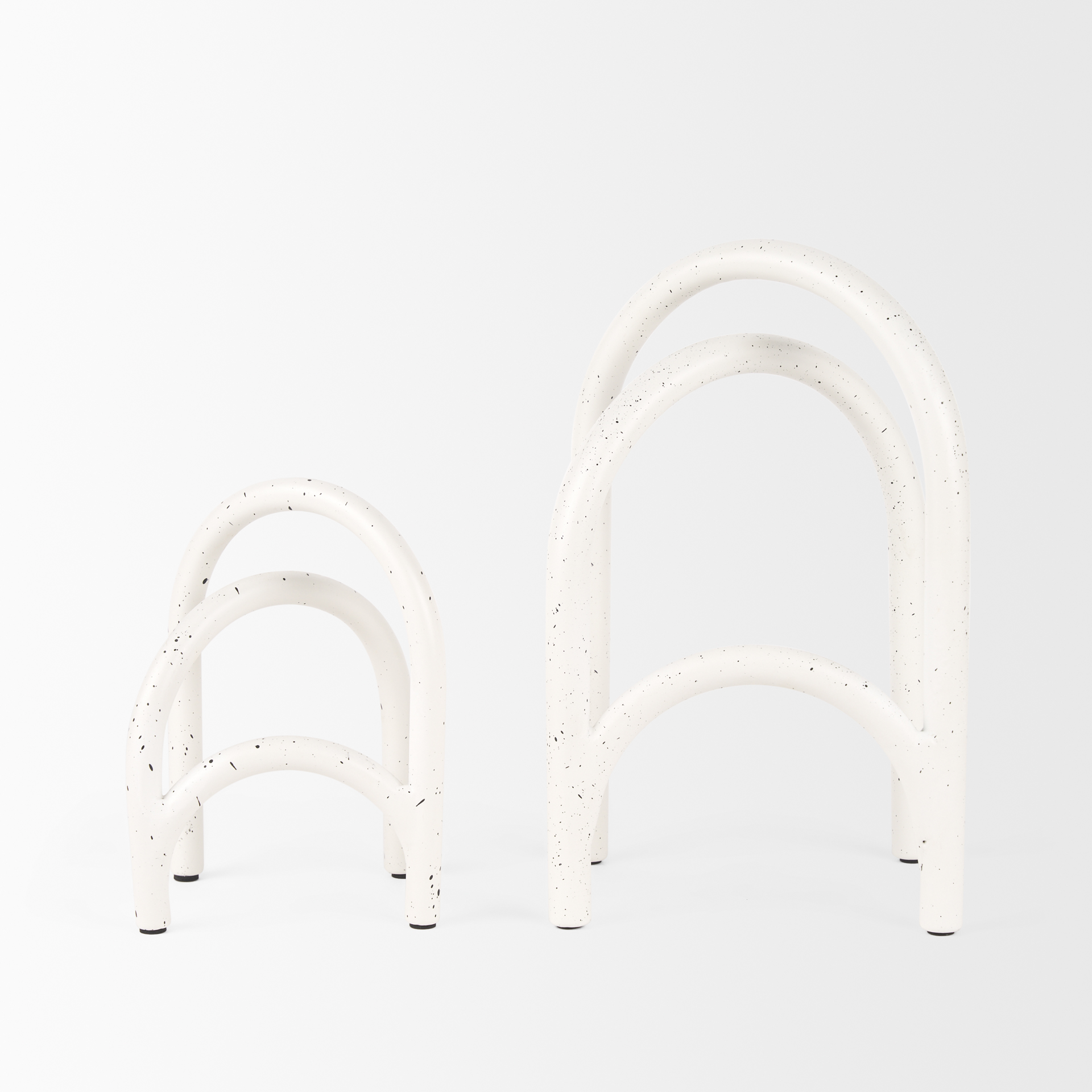 Mercana - Springe Object in White, Metal