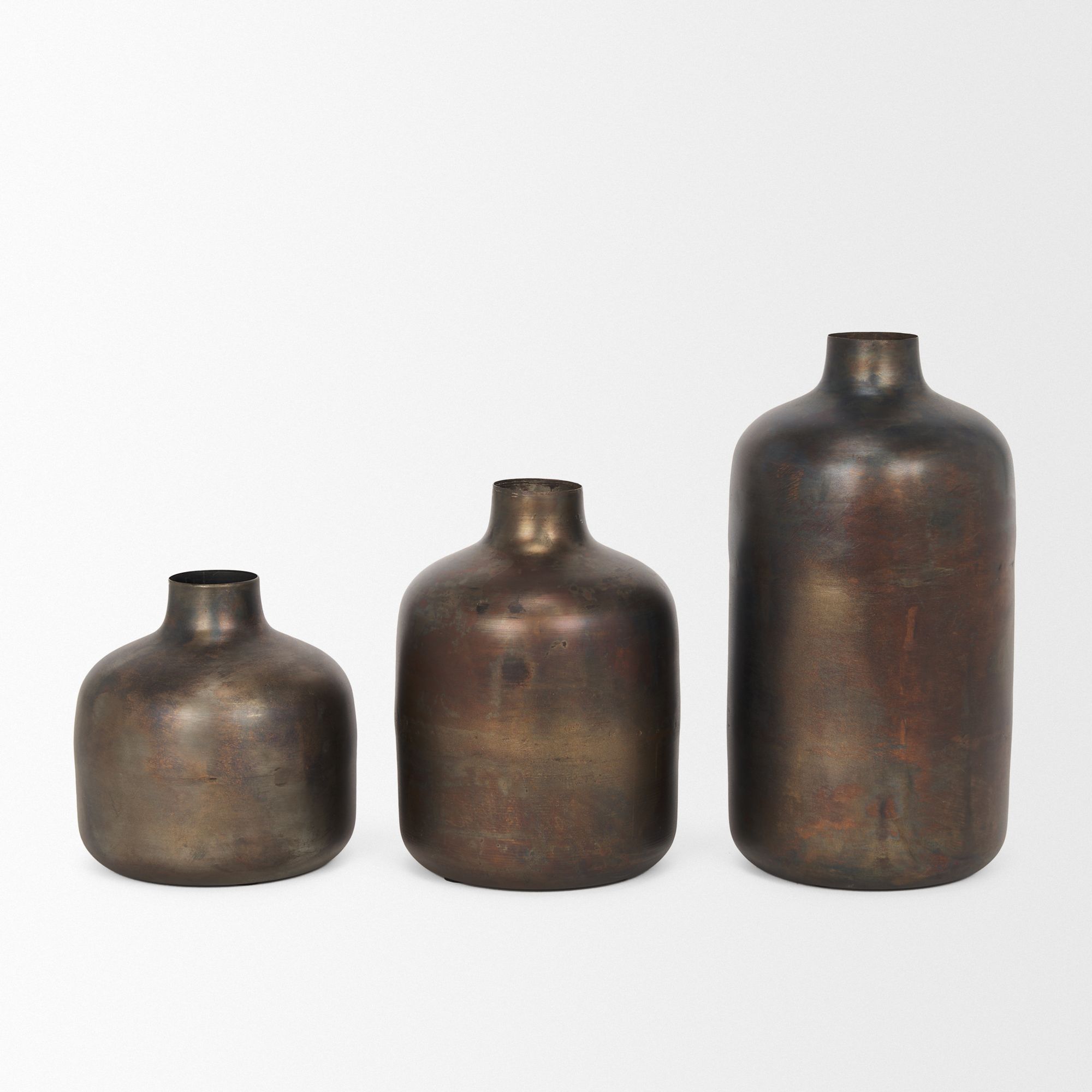 Mercana Daya Short Metal Vase - Antiqued Gold