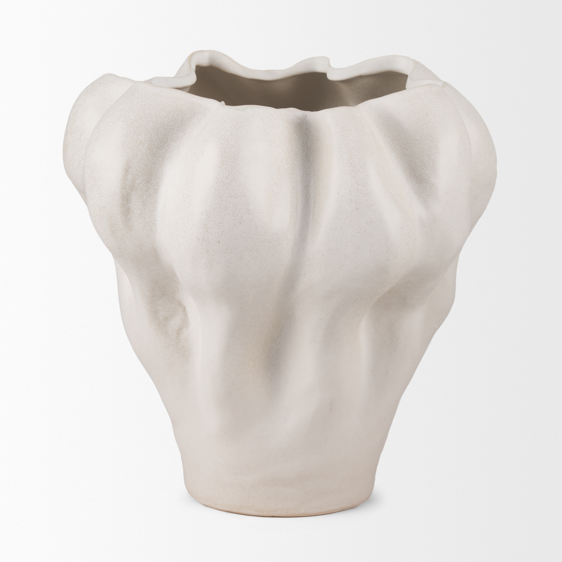 Mercana - Vanna Vase in Cream, Ceramic