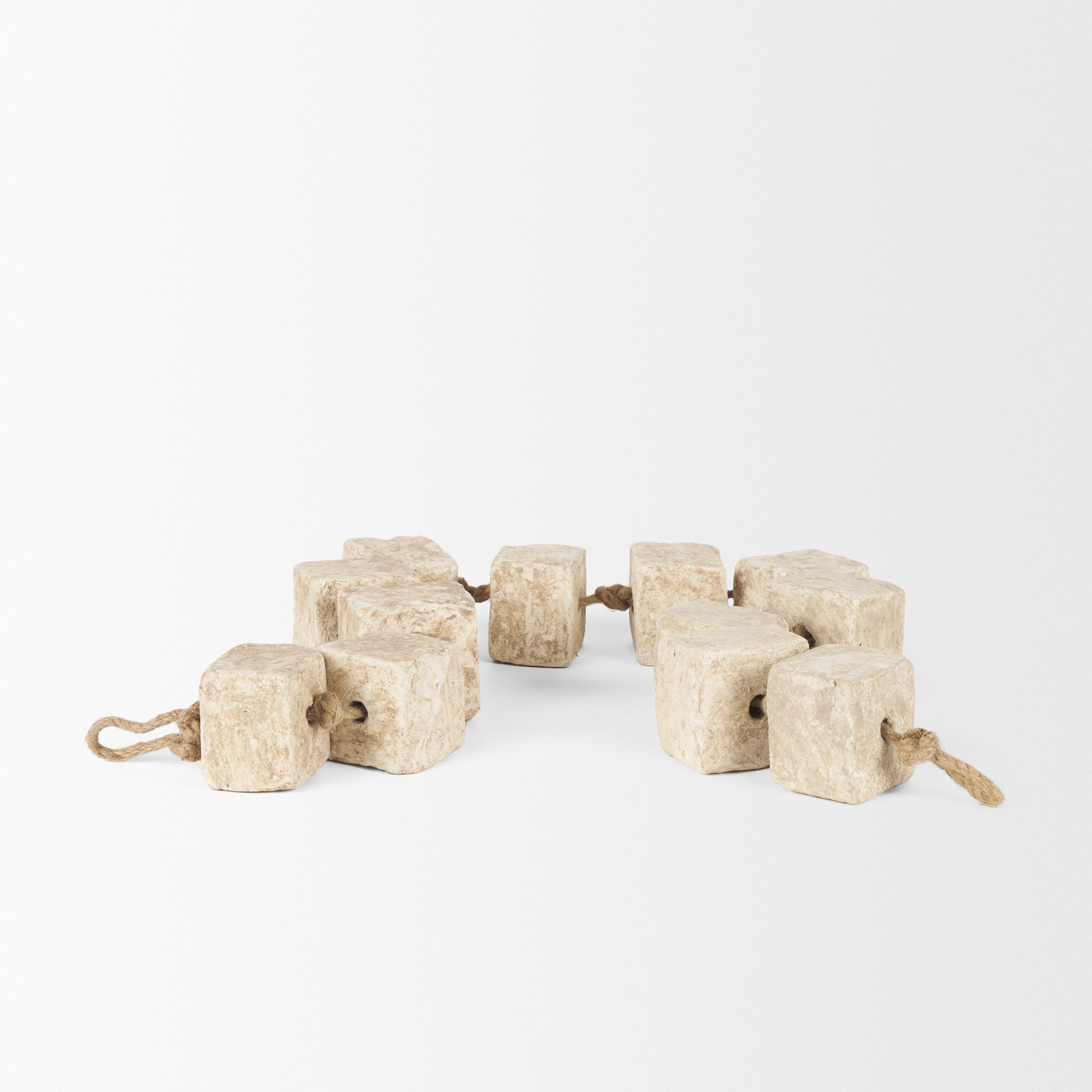 Mercana - Mala Garland in White, Paper