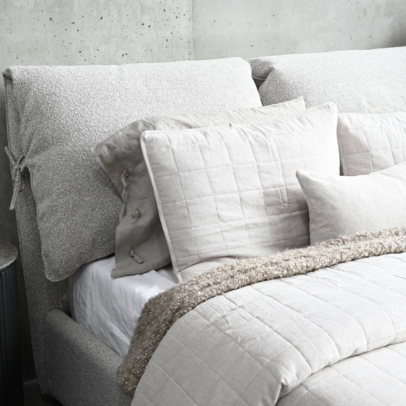 Mobital - Plume Bed Upholstered