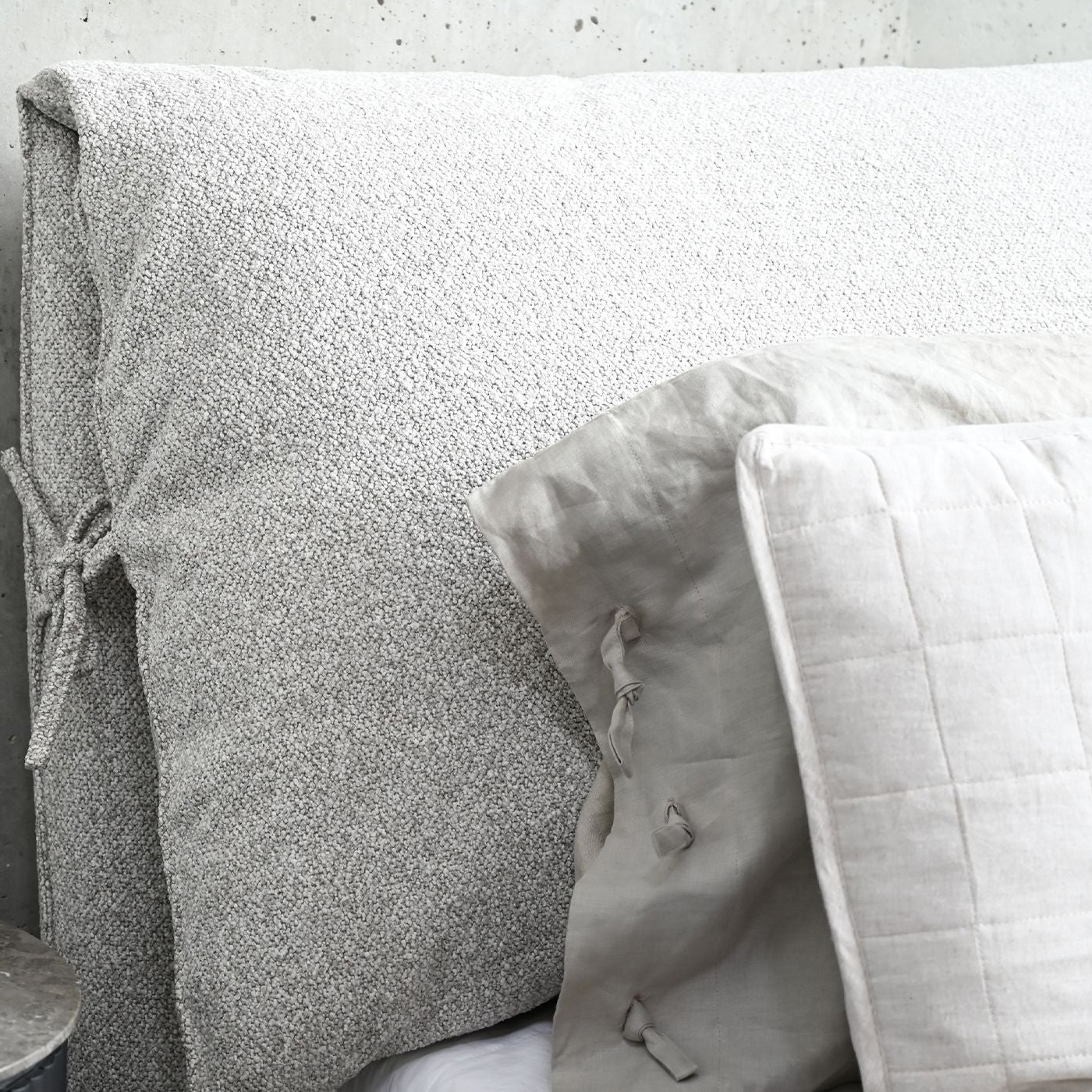 Mobital - Plume Bed Upholstered