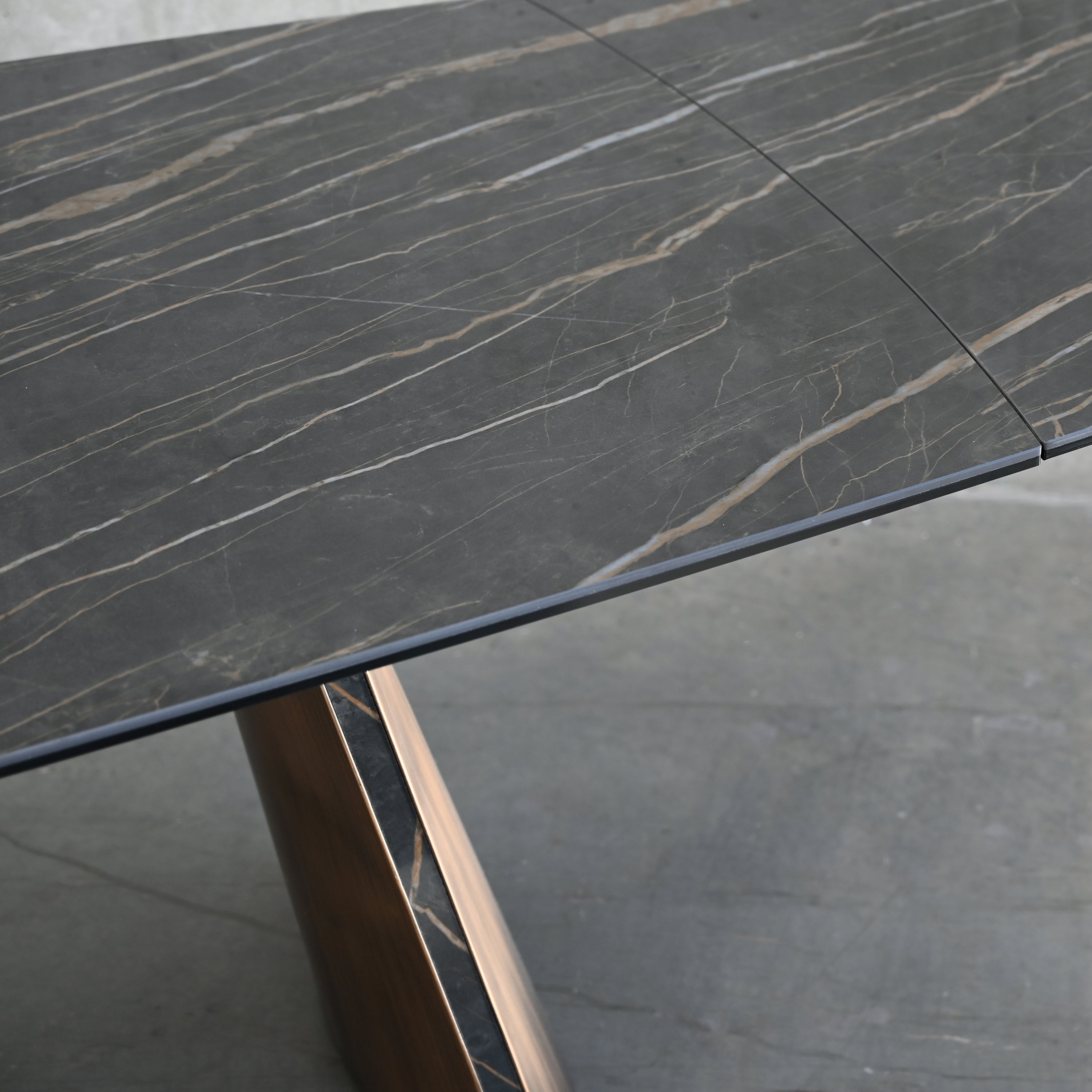 Mobital Ravello Dining Table - Noir Desir High Gloss