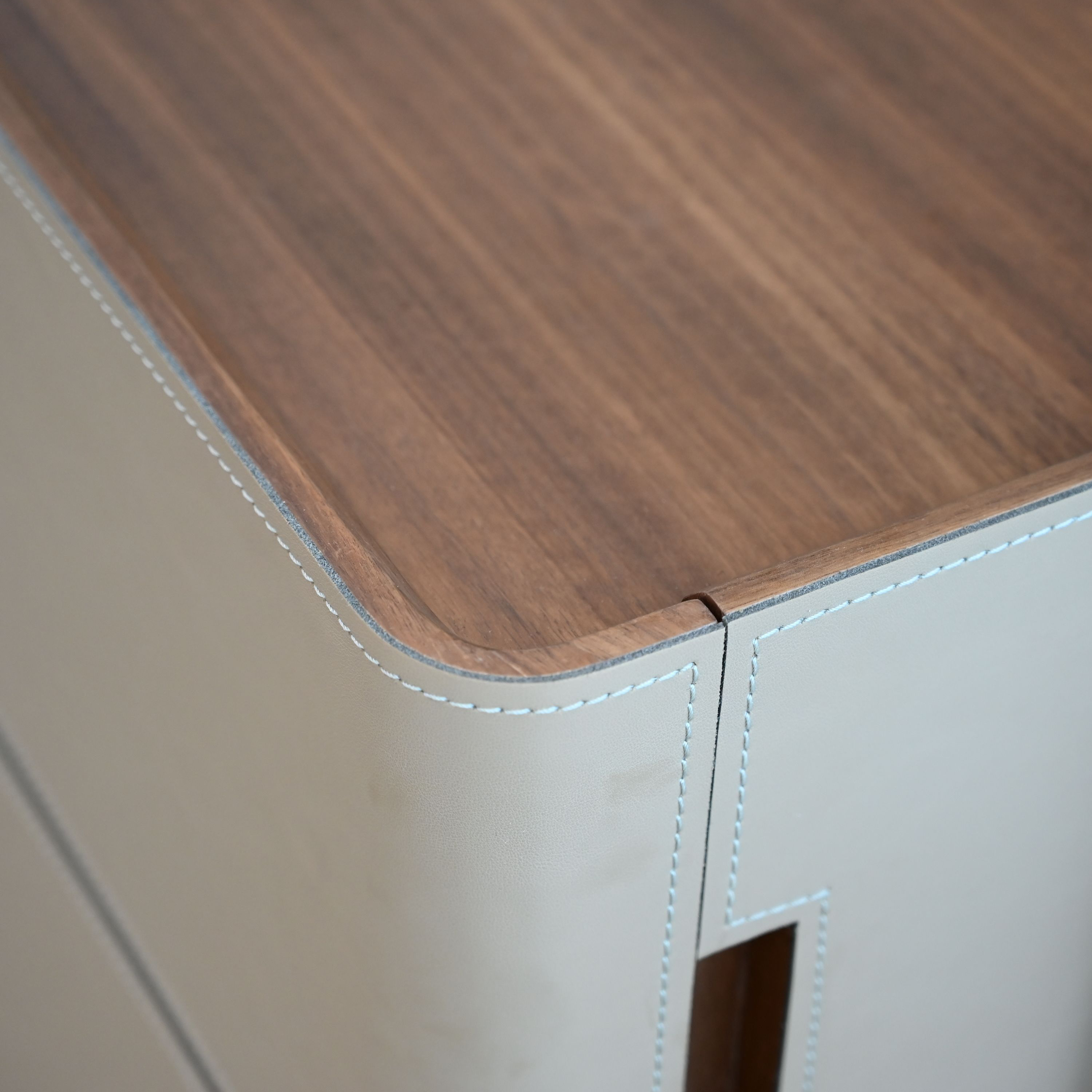 Mobital - Valet Hallway Coat Rack 2-Drawer in Brandy