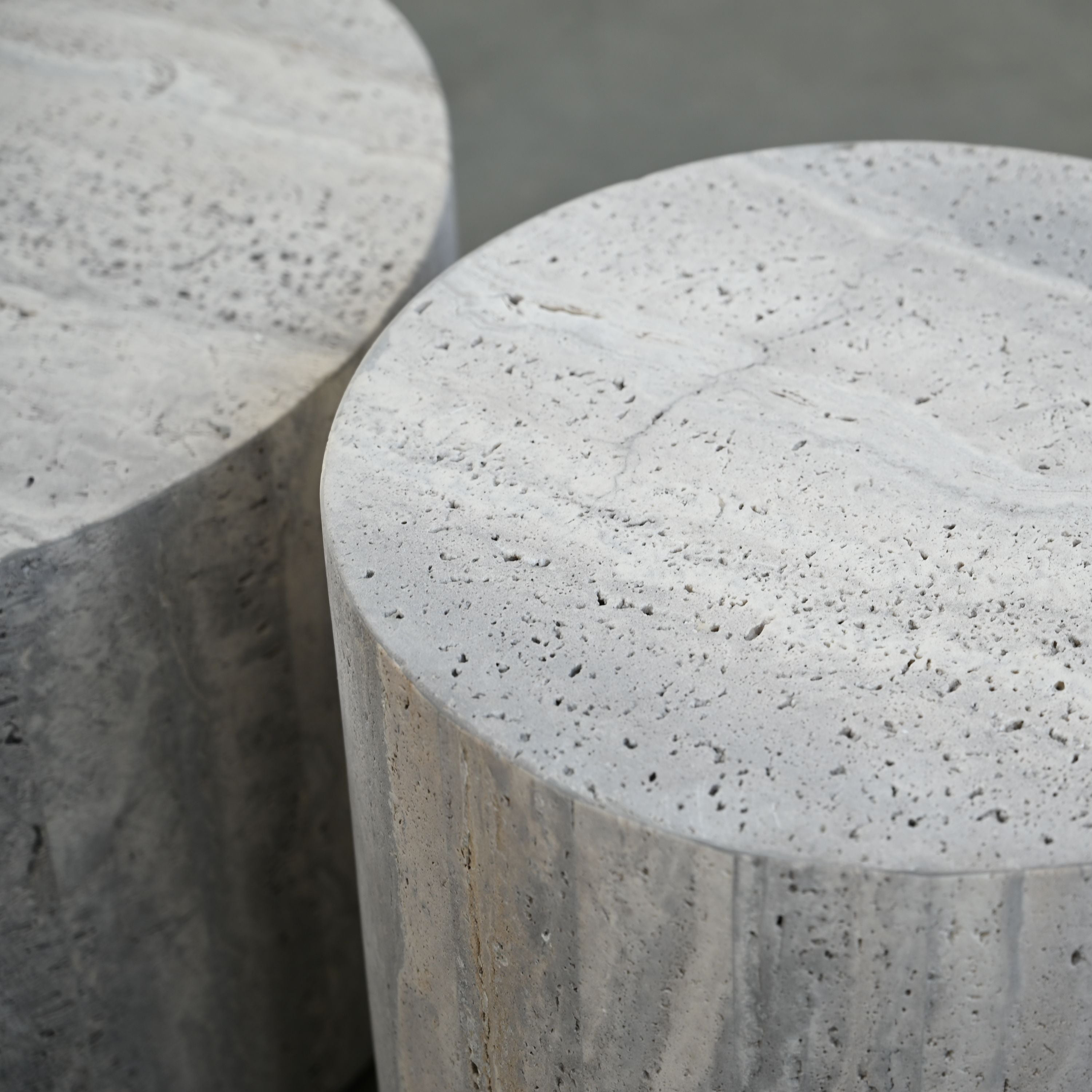 Mobital - Post Coffee Table