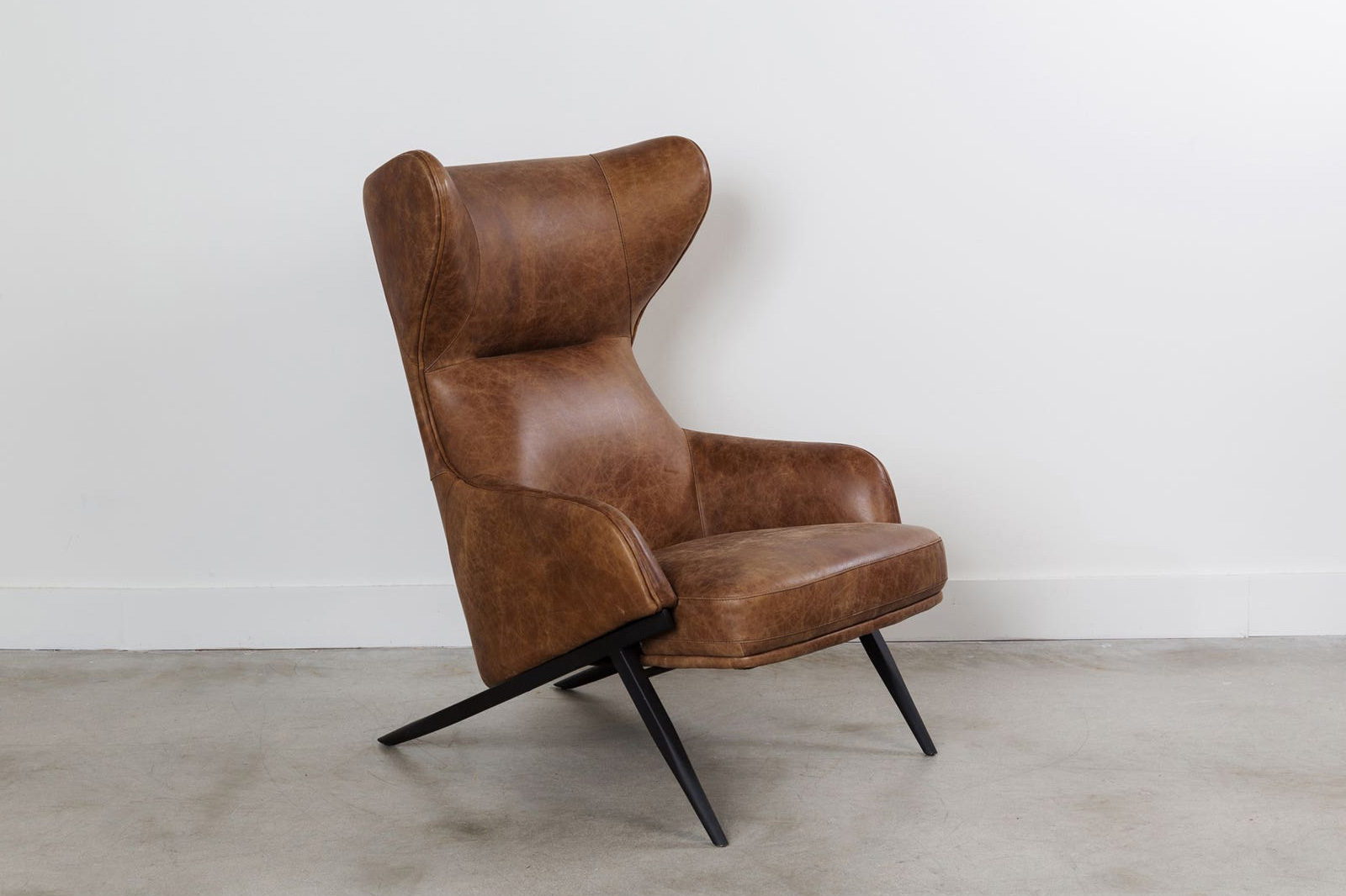 Moe's - Amos Leather Accent Chair in Brown