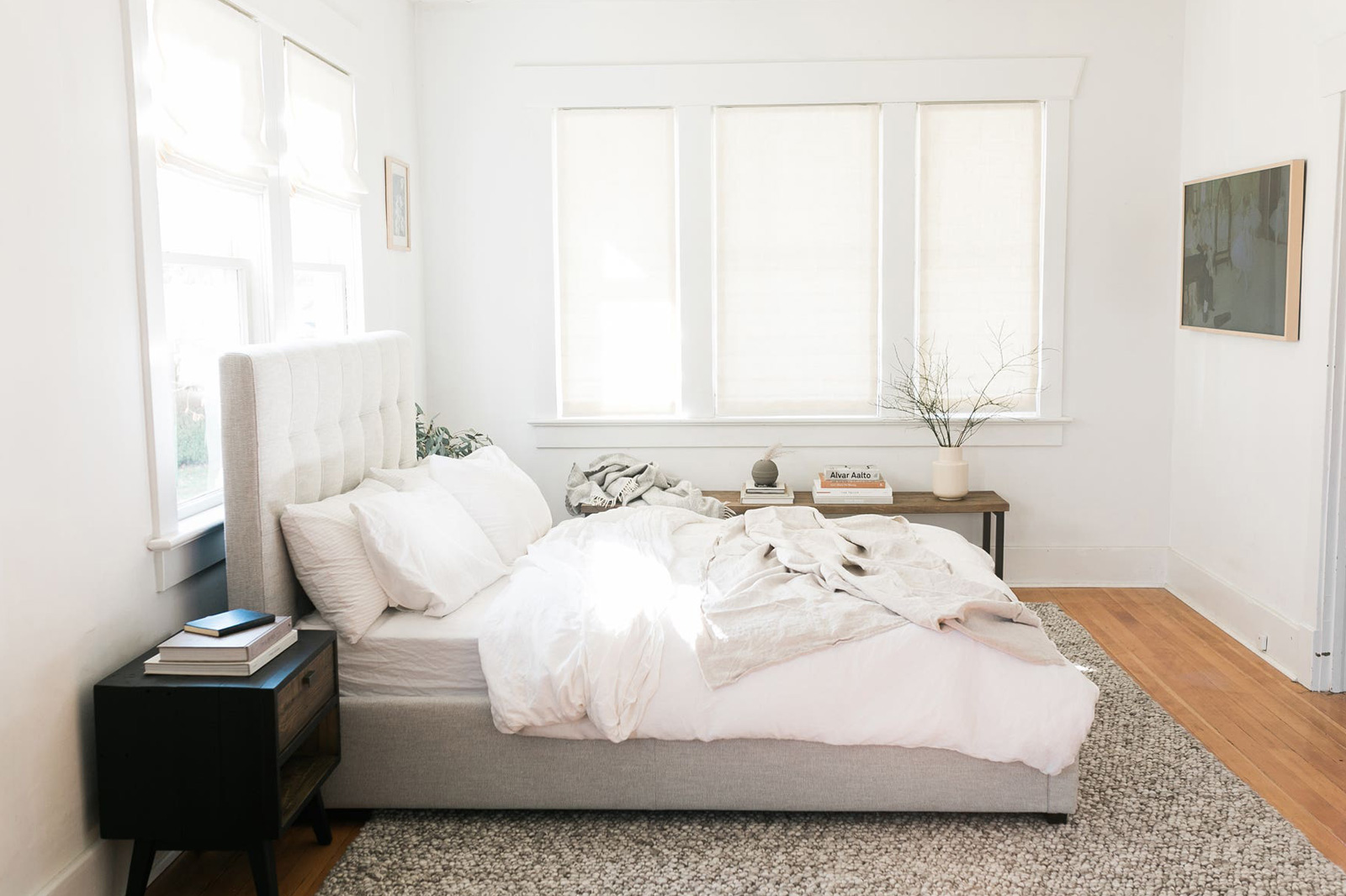 Moe's - Belle Storage Bed