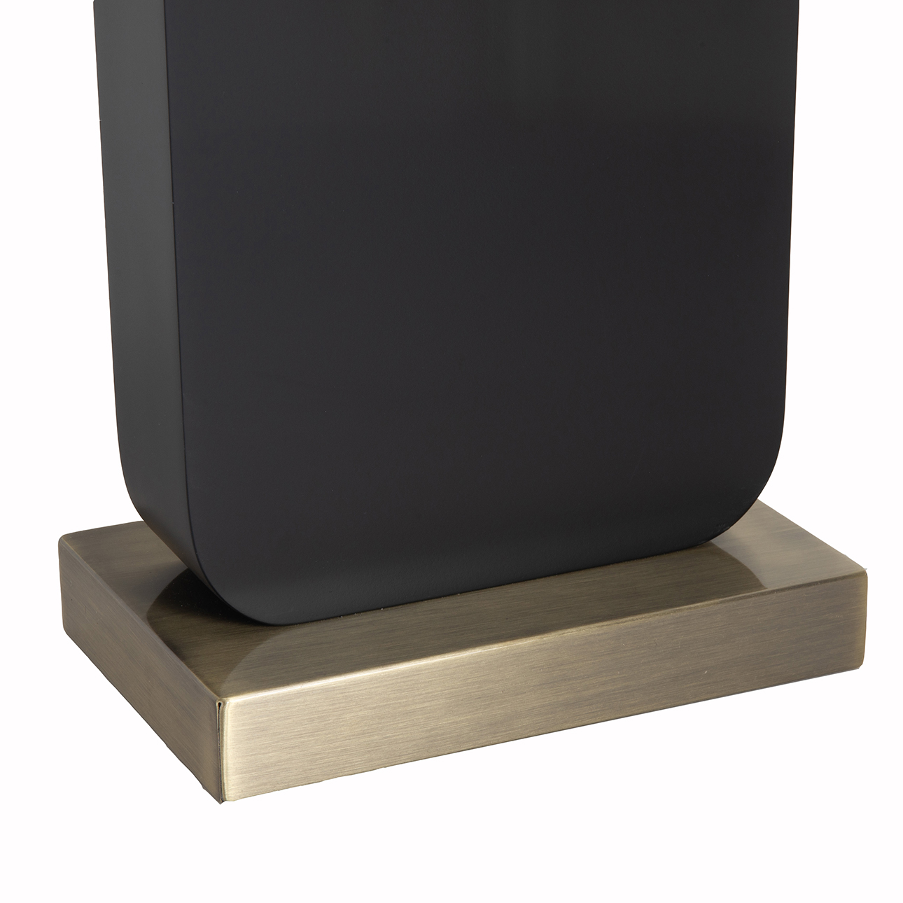 Nova Of CA Laurel Table Lamp - Ebony