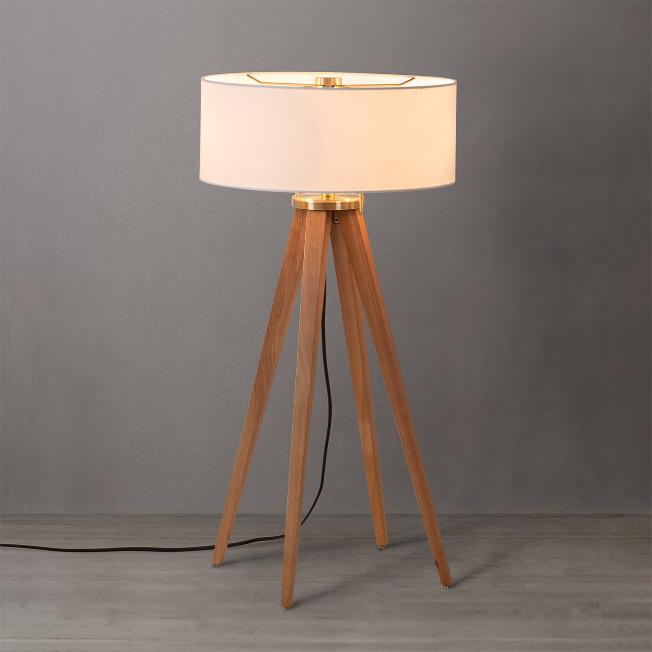 Nova Of CA Quattro Table Lamp - Natural Ash