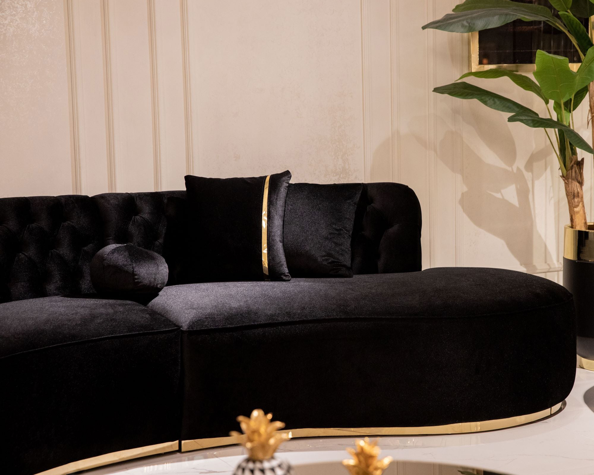 Nova Ella Velvet Curved Sectional - Black