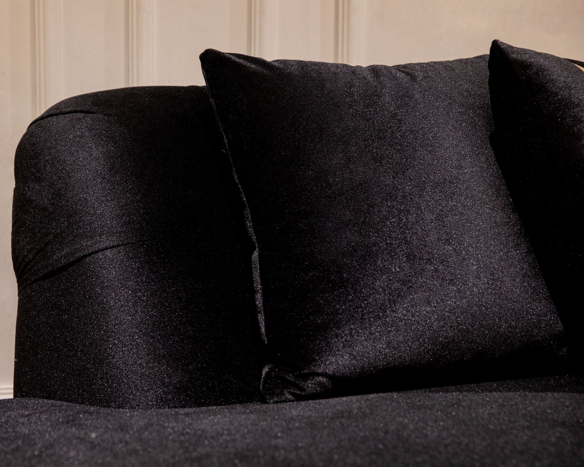 Nova Ella Velvet Curved Sectional - Black