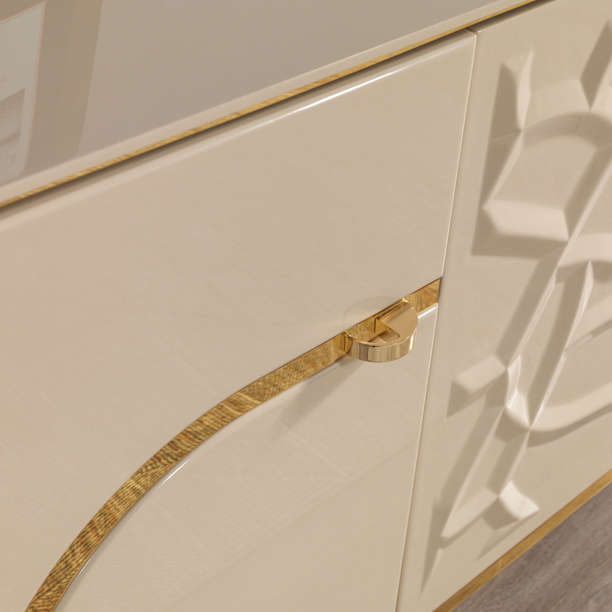 Nova - Helena Ivory Dining Server