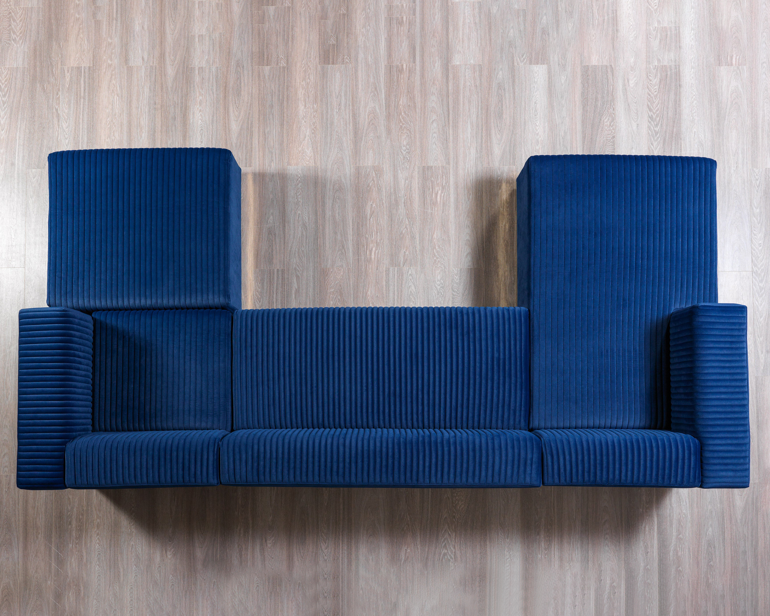 Nova Juliana Velvet 4-Piece Sectional - Blue