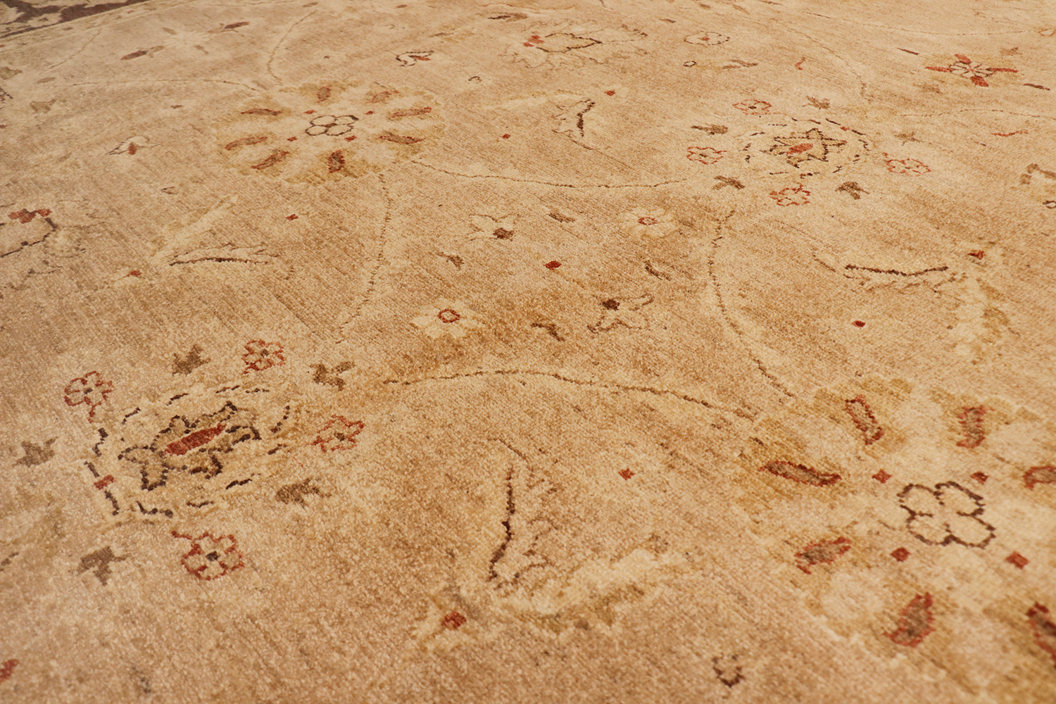 Pasargad - Sultanabad Collection Hand-Knotted Lamb's Wool Area Rug 106'' x 134'' (039158)